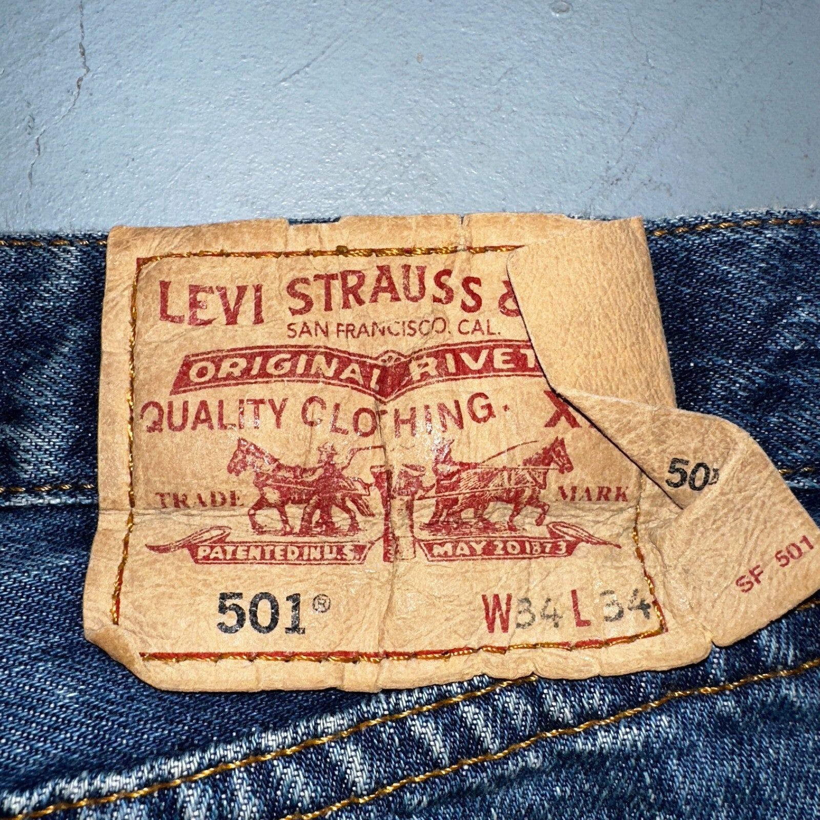 Levis 501 Vintage Y2K XX Straight Leg Jeans Blue Med Wash 34x34 Act 34x33