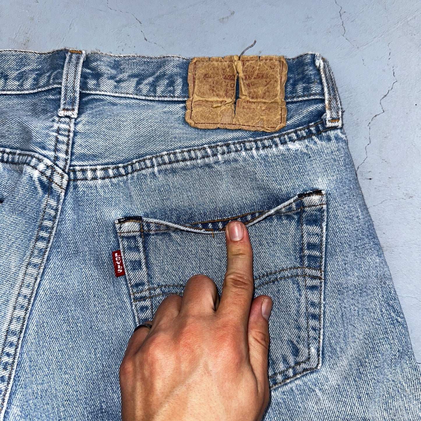 Levis 501 Vintage 80s Redline Selvedge USA XX Jeans Light Wash 32x30 Act 30x28