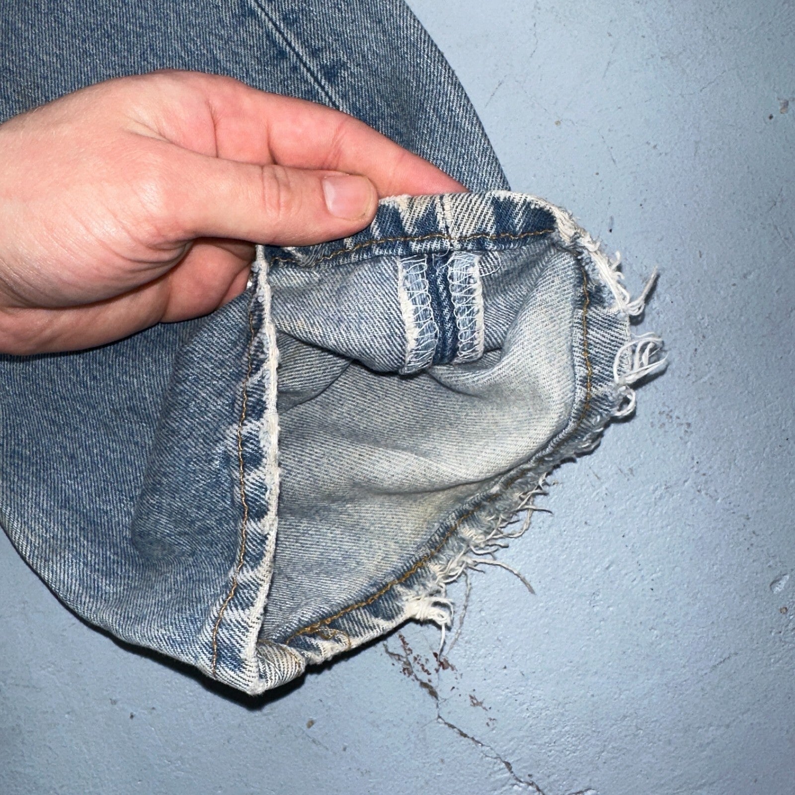 Levis 501 Vintage 90s USA XX Straight Leg Jeans Blue Light Wash 36x34 Act 34x33