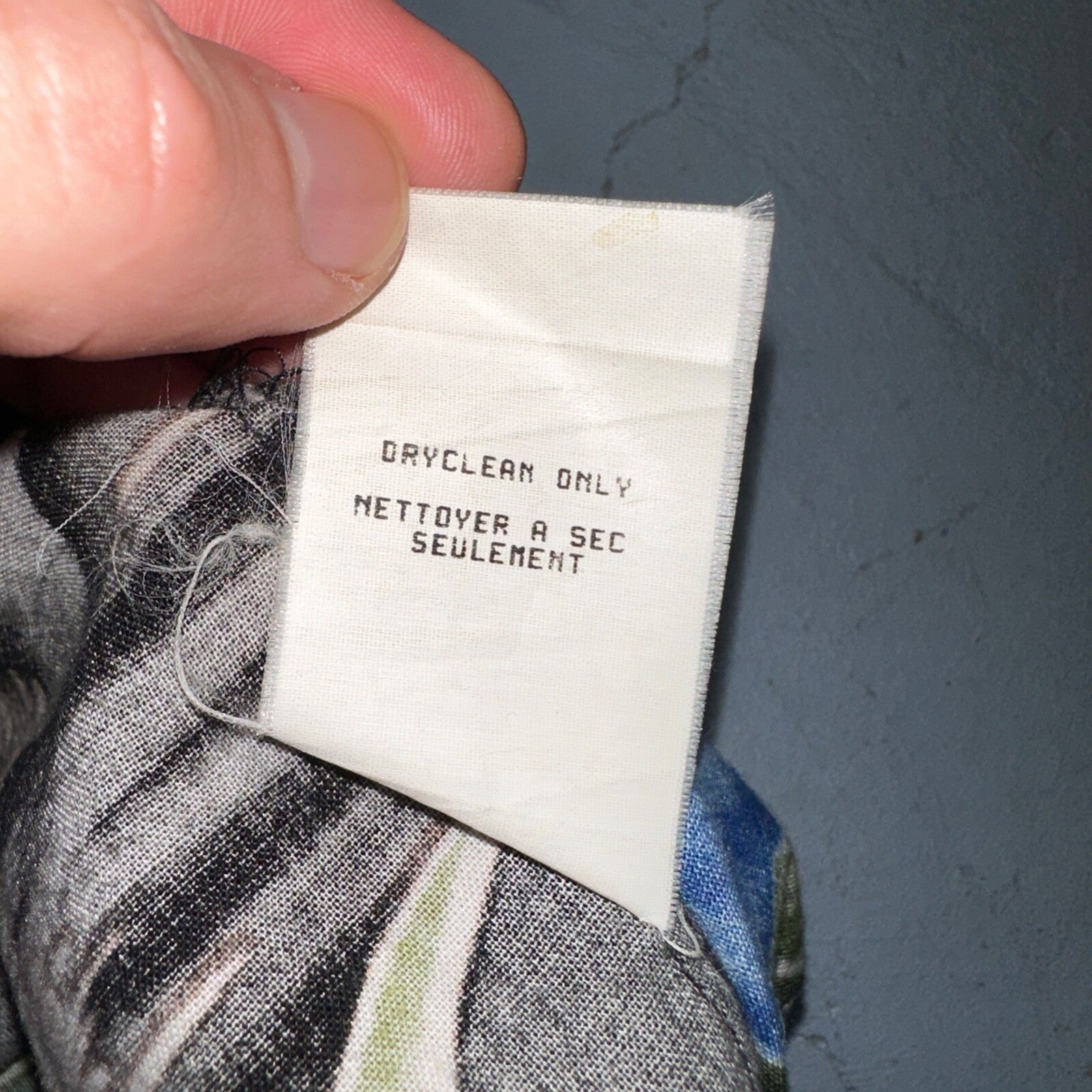 Vintage Quiksilver Mens Short Sleeve Hawaiian Shirt L 90s Made in USA Floral