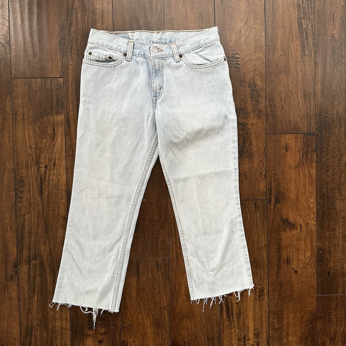 Vtg Levis 507 Superlow Slim Light Blue Jeans Womens Tag 5 X Capri 27x21 USA 90s