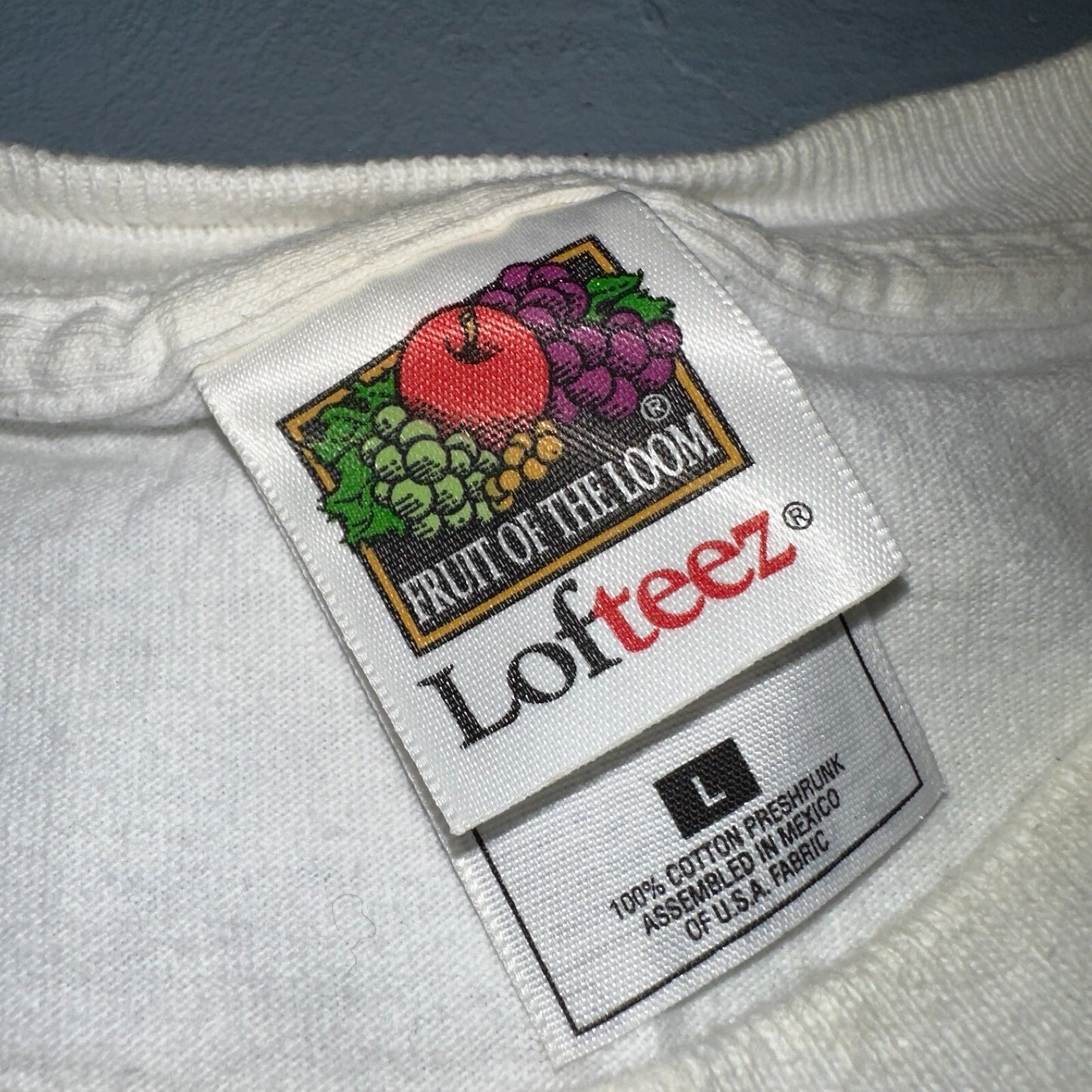 Stomp It Out Cigarettes VTG T Shirt 90s FOTL Smoking Kills Shoe Hiking STOP