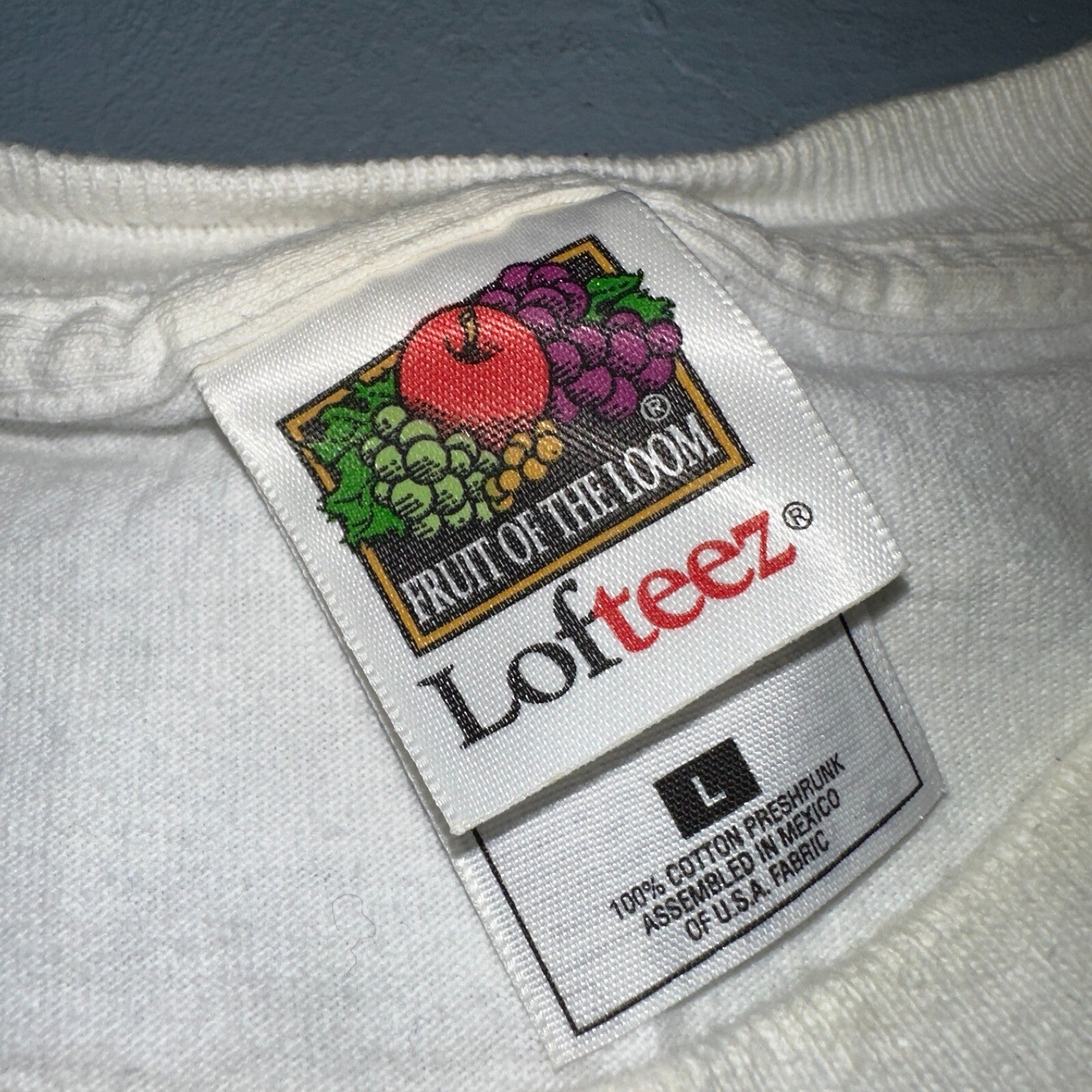 Stomp It Out Cigarettes VTG T Shirt 90s FOTL Smoking Kills Shoe Hiking STOP