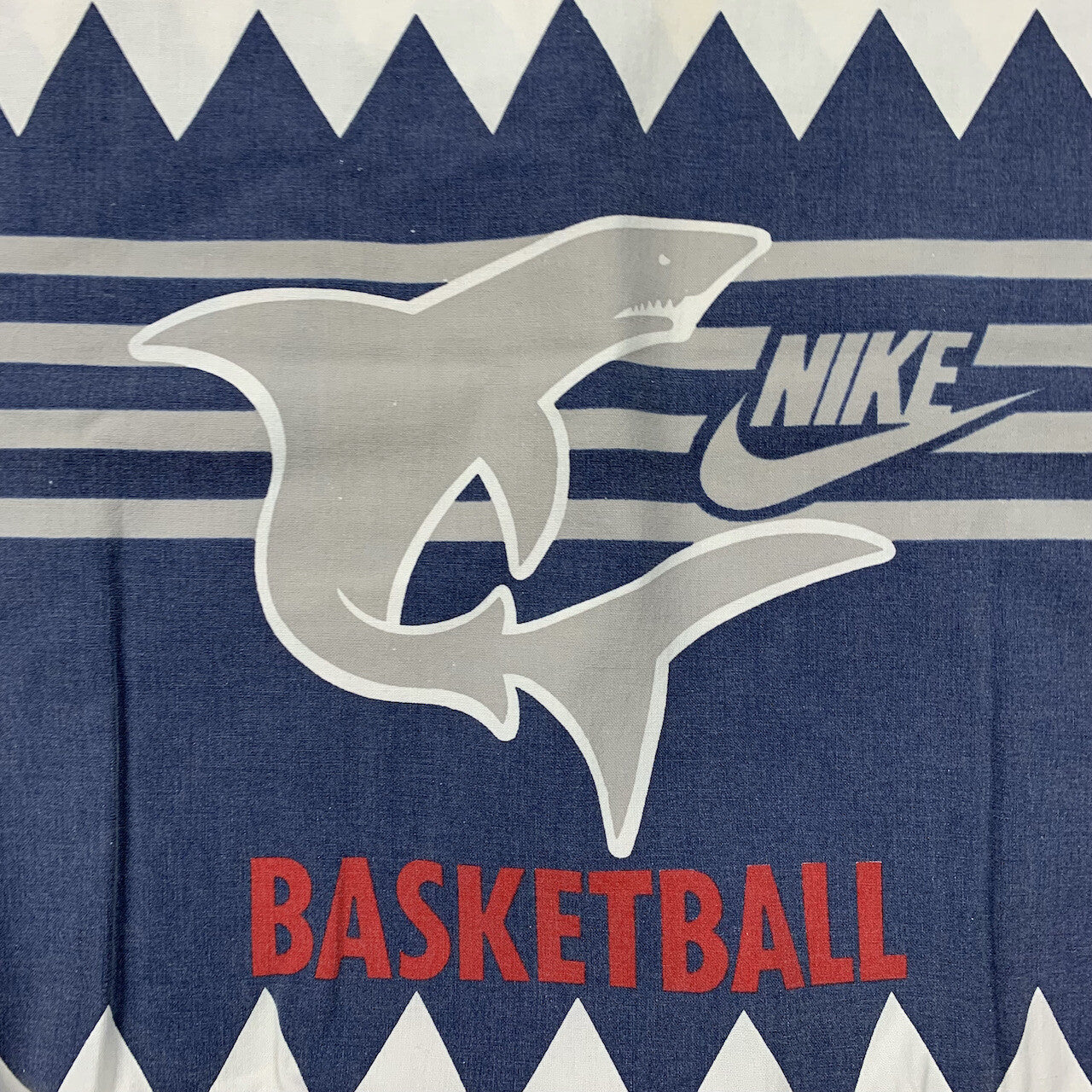 Nike Vintage Sweatshirt Mens T Shirt Sharks Crewneck AOP Basketball Jordan RARE