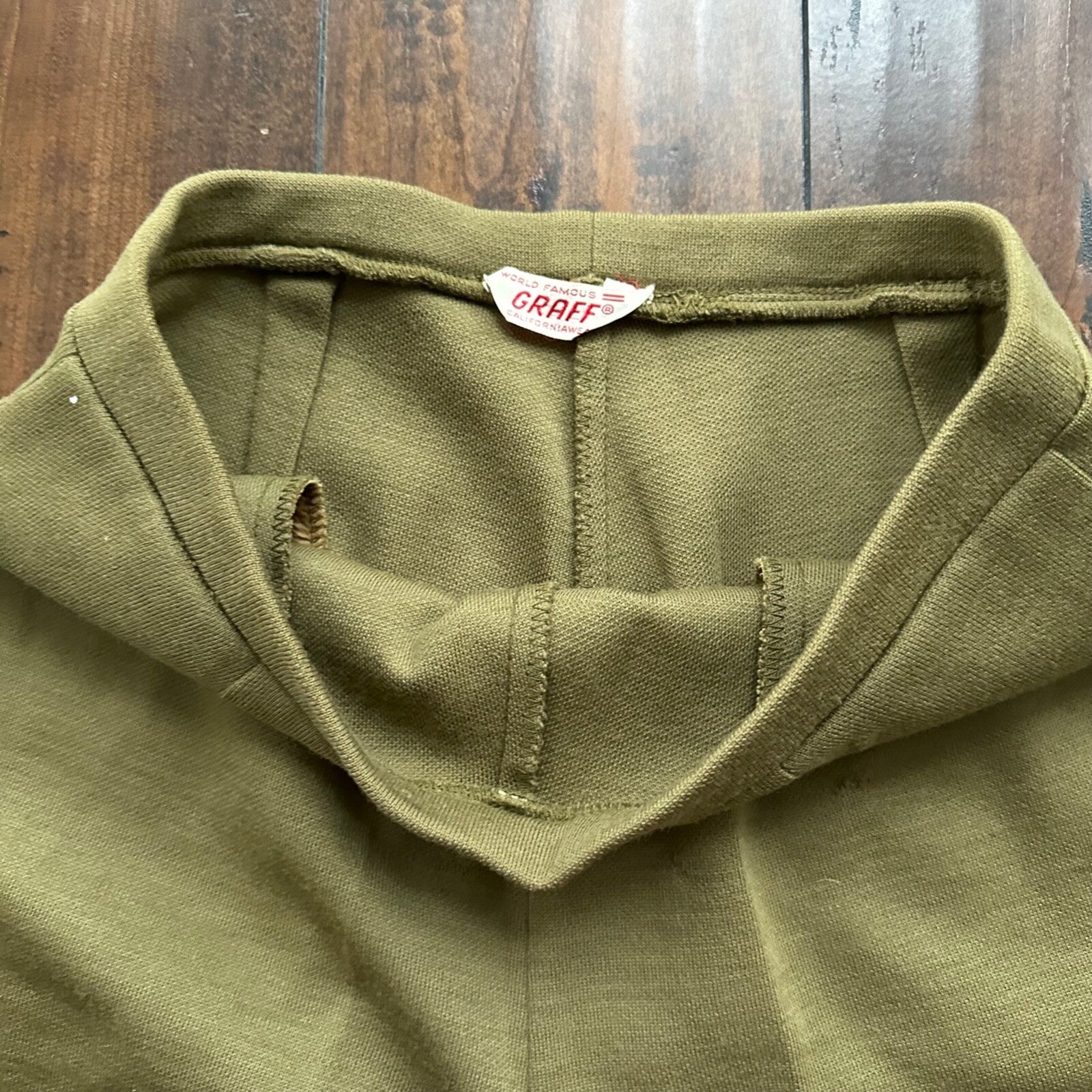 Vintage USA Rockabilly Womens Shorts Disco Wool? 70s 80s Church Funky Green Army