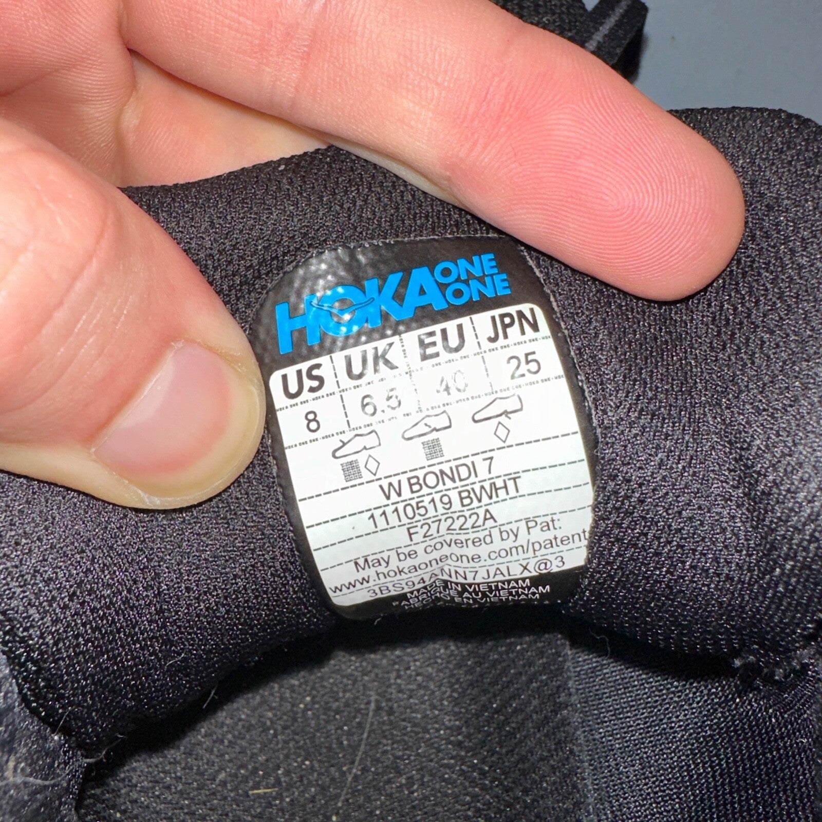 Hoka One One Womens Bondi 7 1110519 BWHT Black Running Shoes Sneakers Size 8