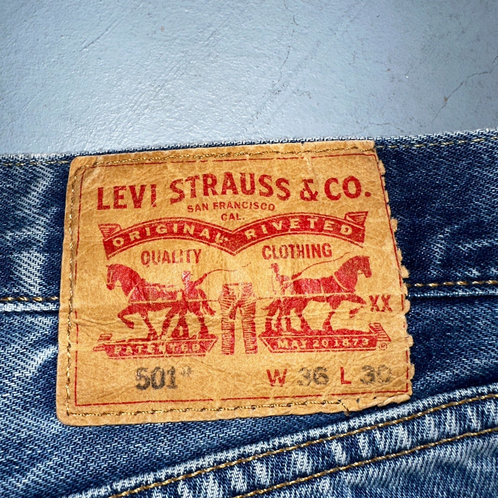 Levis 501 Y2K XX Straight Leg Jeans Blue VTG Med Wash 36x30 Act 35x28