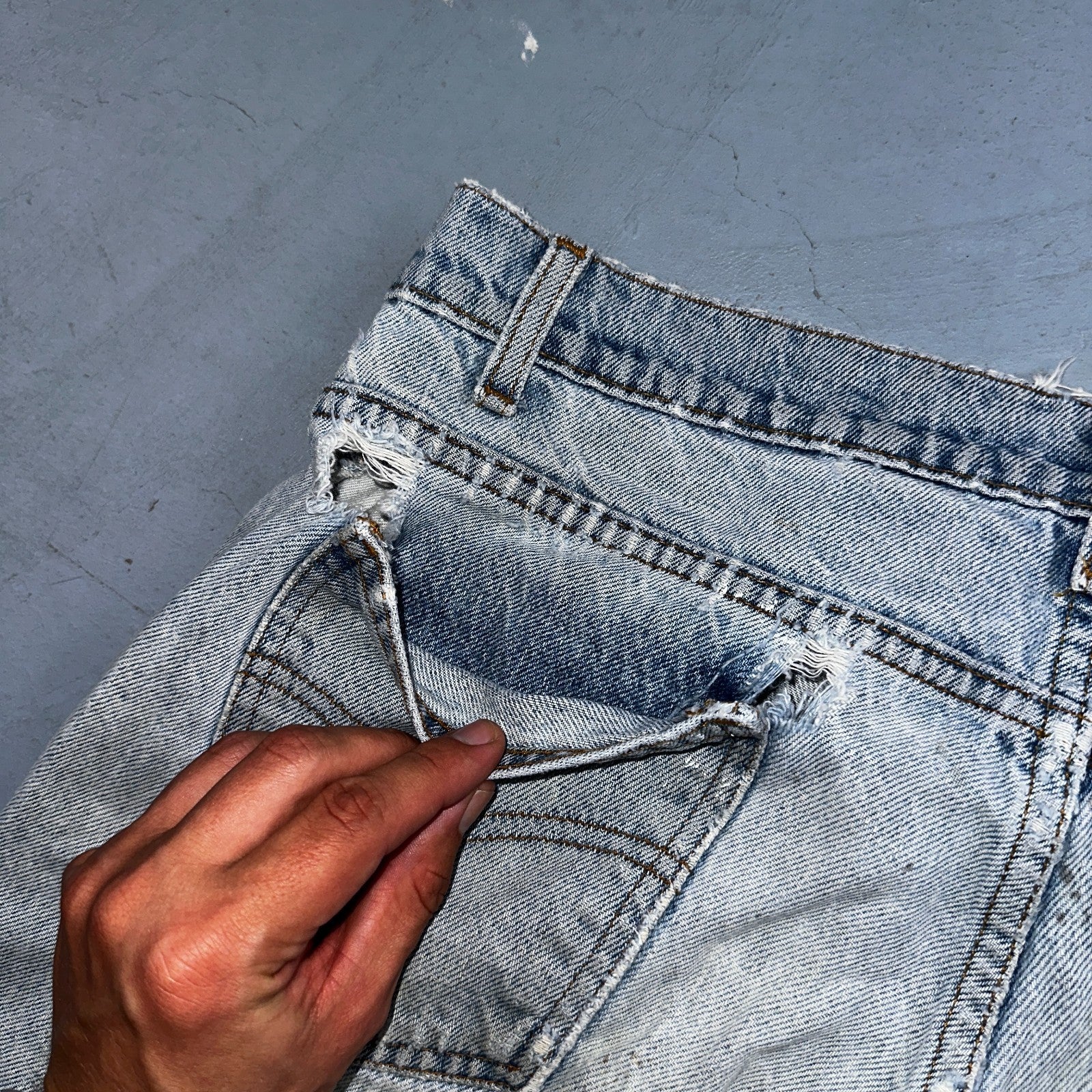 Levis 505 Vintage 90s Orange Tab Jeans 36x32 Thrashed Light Wash 501 Act 33x31