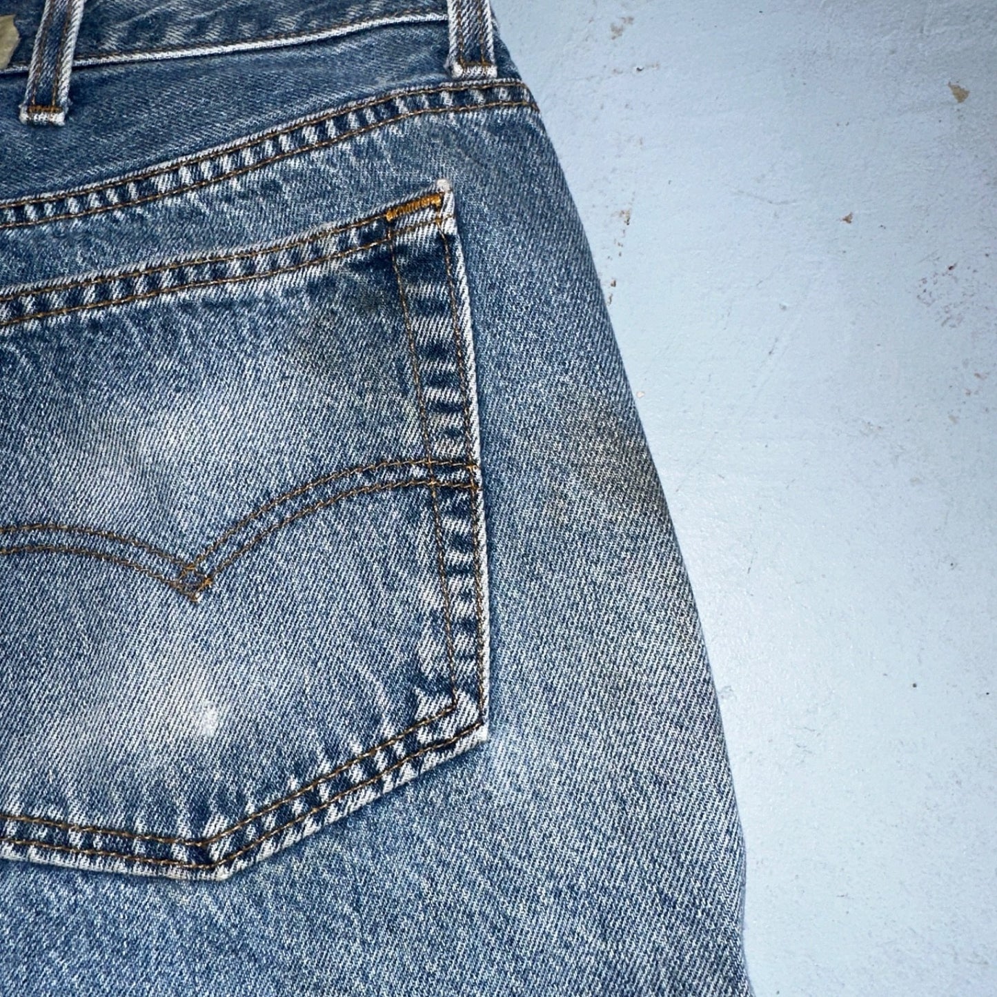 Levis 501 Vintage 90s USA XX Straight Leg Jeans Blue Light Wash 46x32 Act 42x28