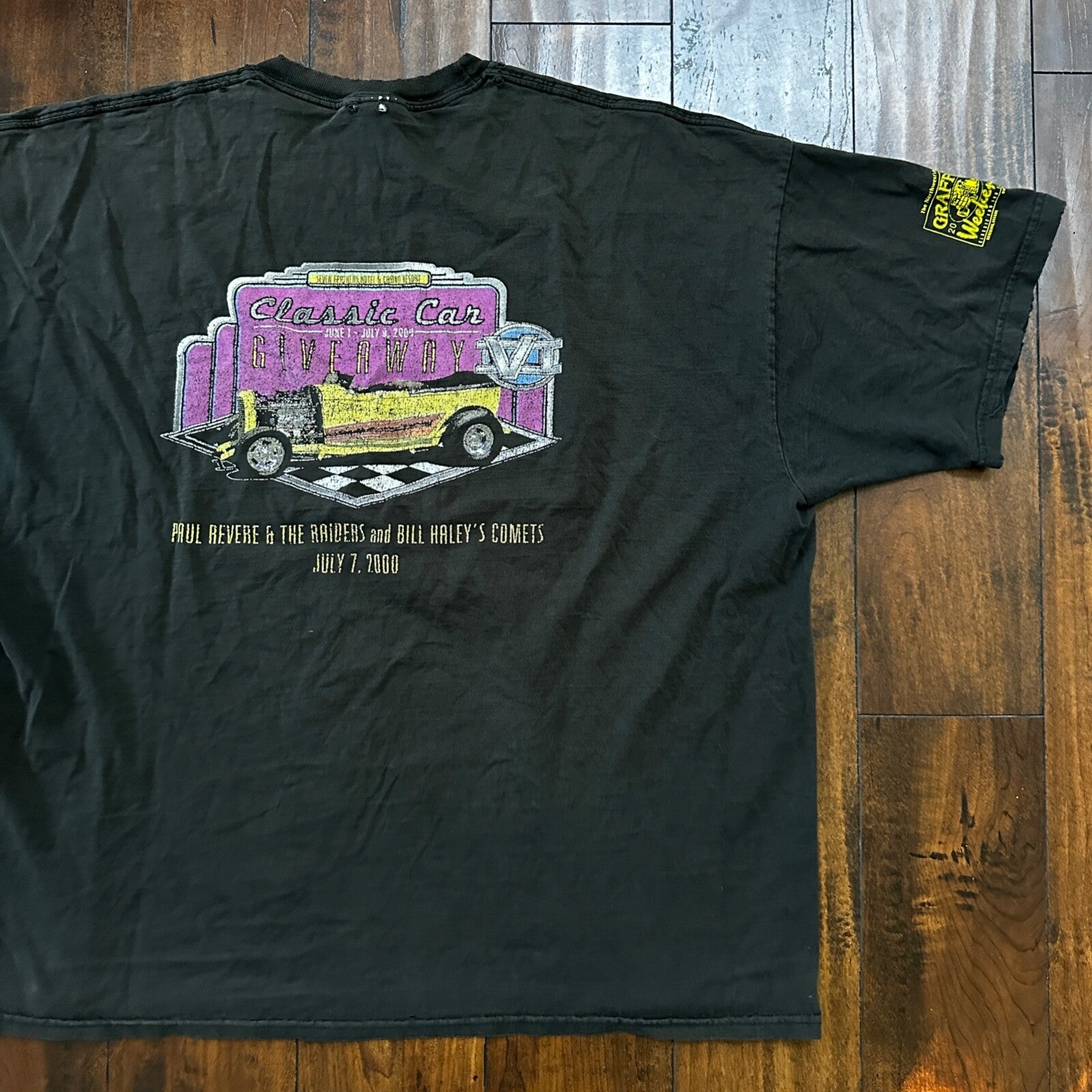 Y2K 2000 VTG T Shirt Classic Cars Driving Old Nascar Antique Black Faded 2XL