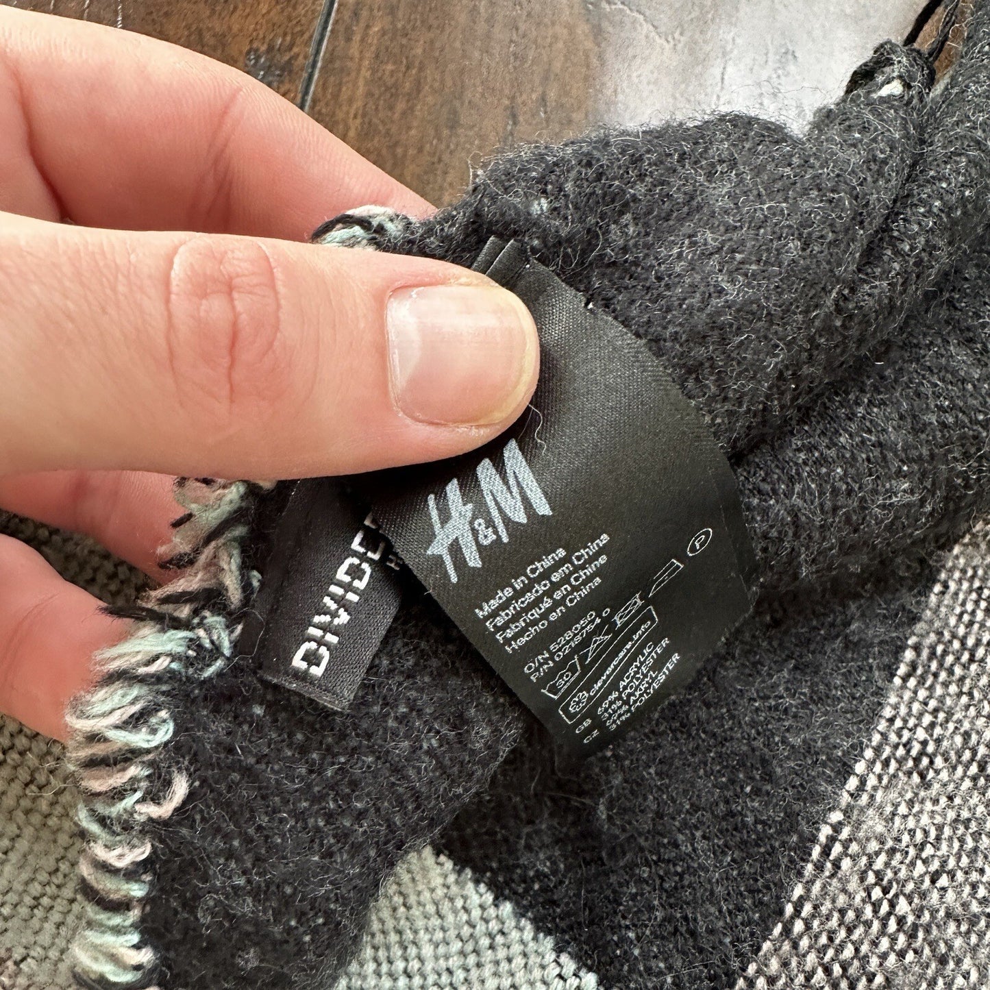 VTG Scarf Beautiful Pastel Colors Taylor Vibes Huge Big Size Wrap Cute Winter