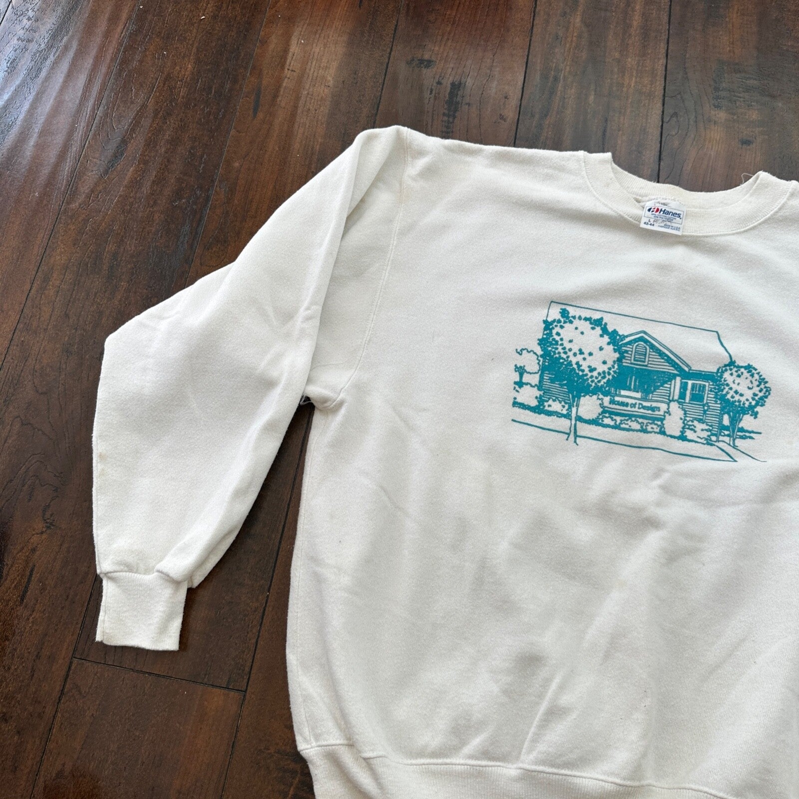 House of Design Vintage Sweatshirt Crewneck Eames MCM Salem Oregon Frank Wright