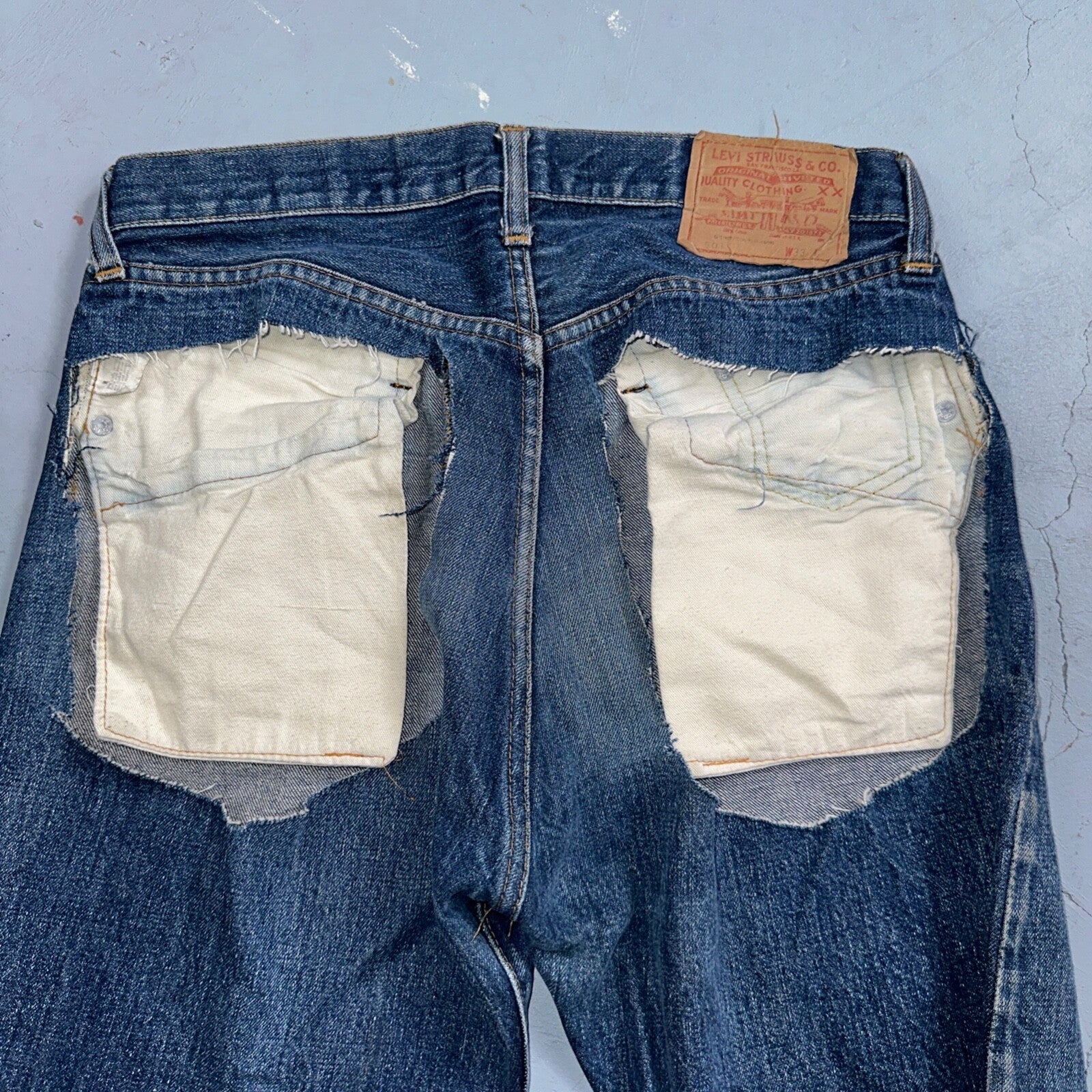 Levis 501 Vintage 80s Redline Selvedge USA XX Jeans Bootcut 33x36 Act 30x33