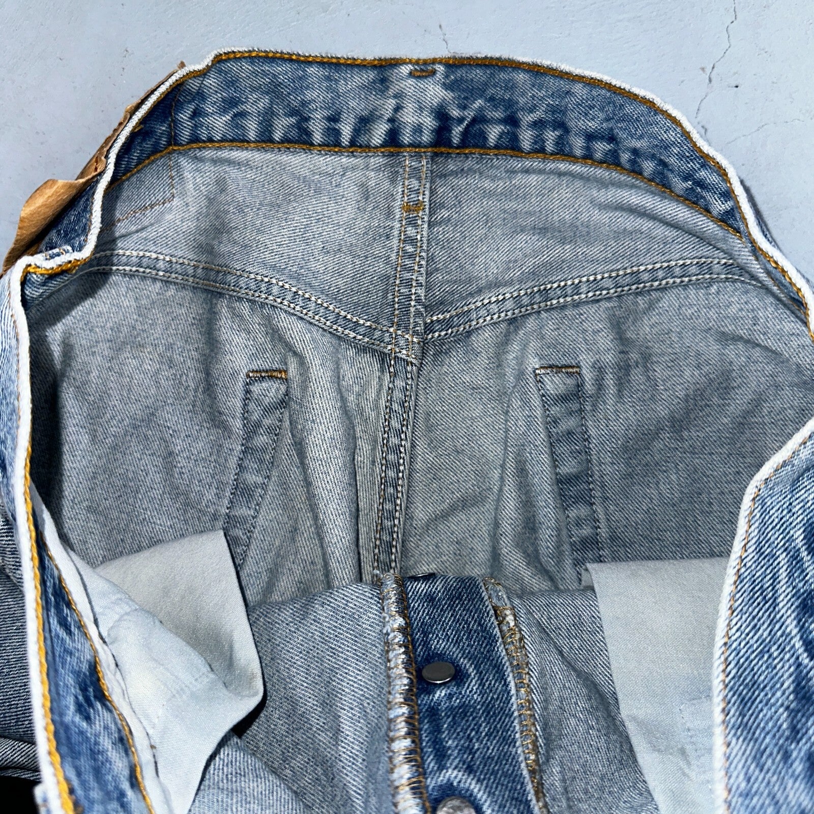 Levis 501 Vintage 90s USA XX Straight Leg Jeans Blue Light Wash 36x34 Act 34x33