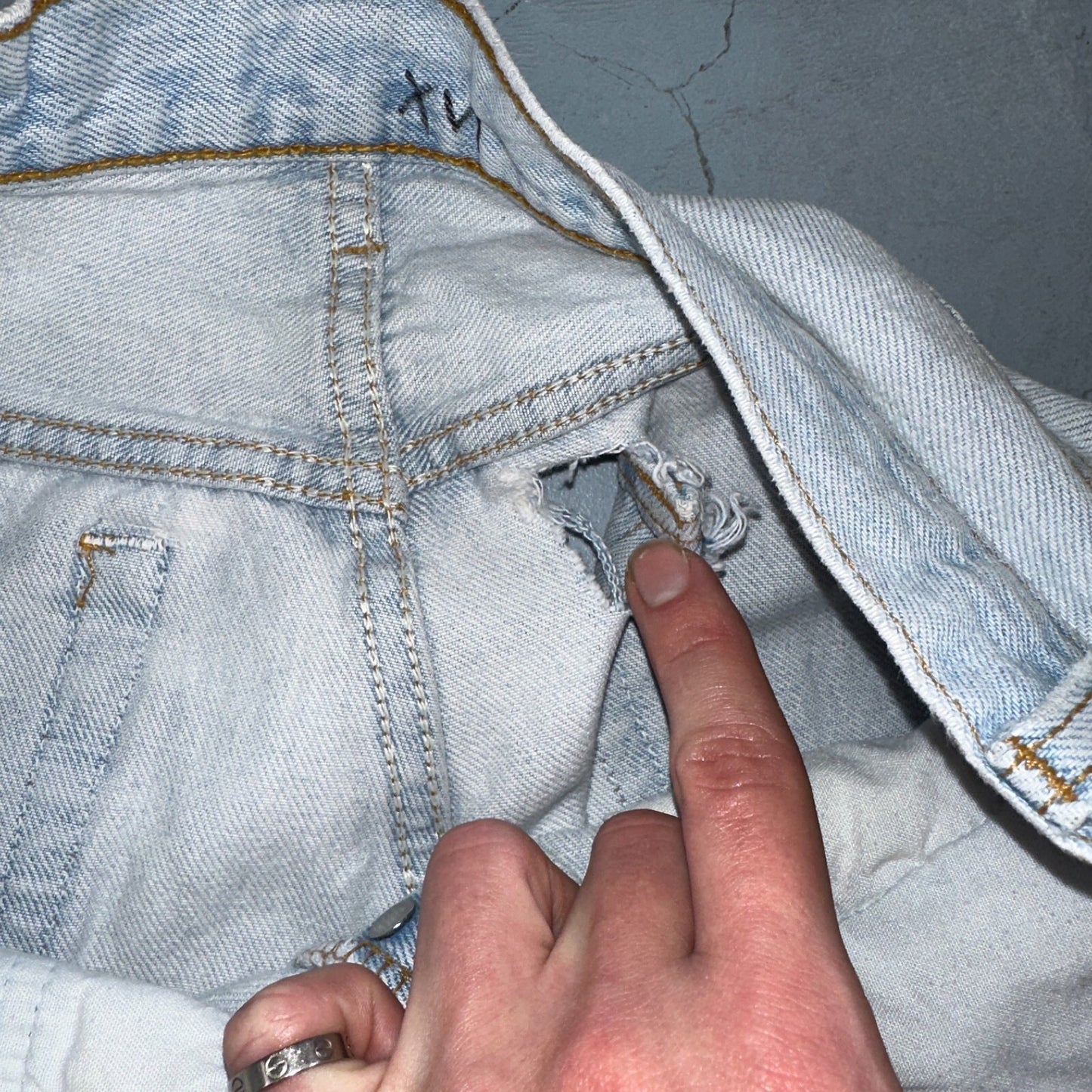 Levis 501 Vintage 90s USA XX Straight Leg Jeans Blue Light Wash 33x30 Act 31x29