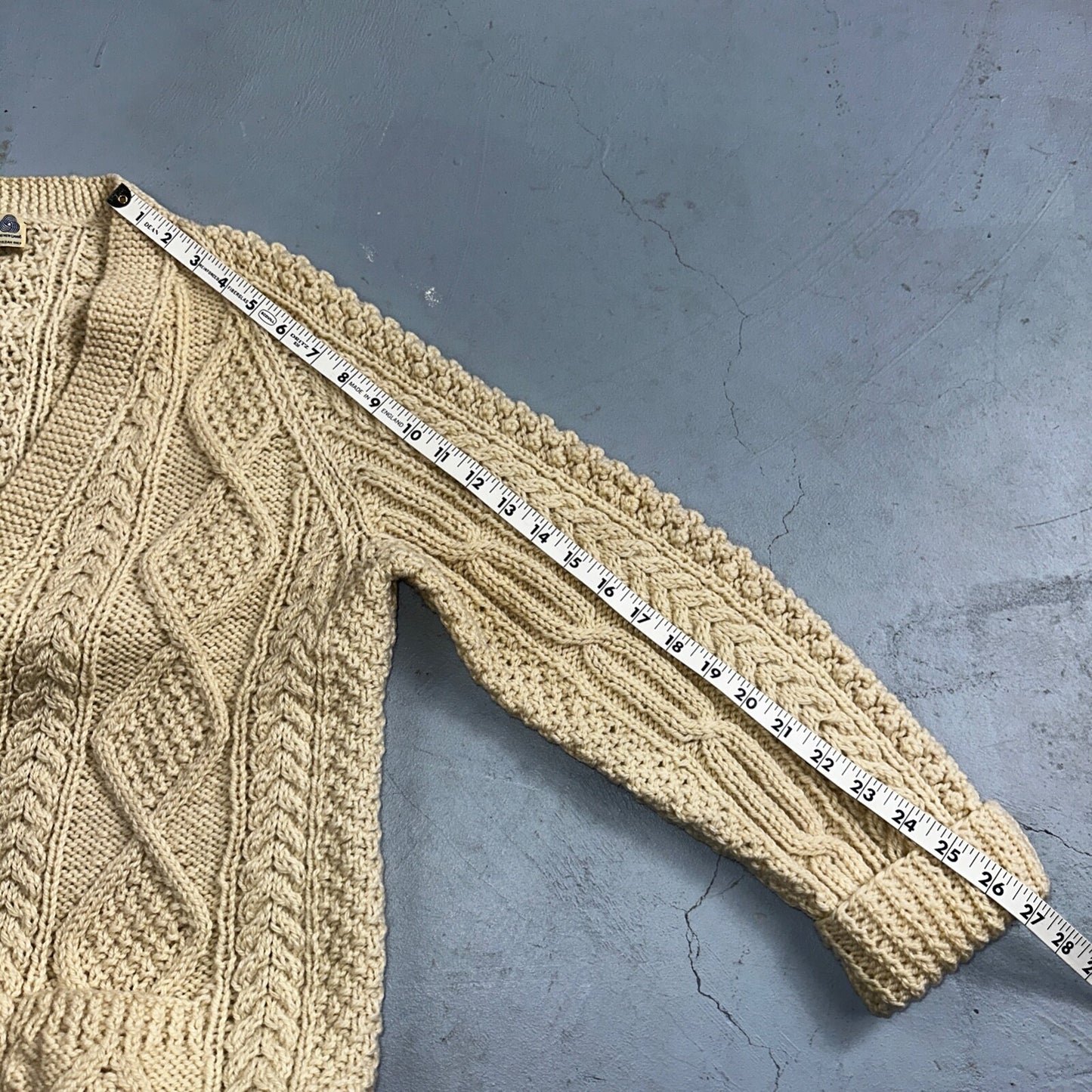 Heron Garment VTG 1970s Thick Ivory Pure Wool Cabled Cardigan Sweater 70s