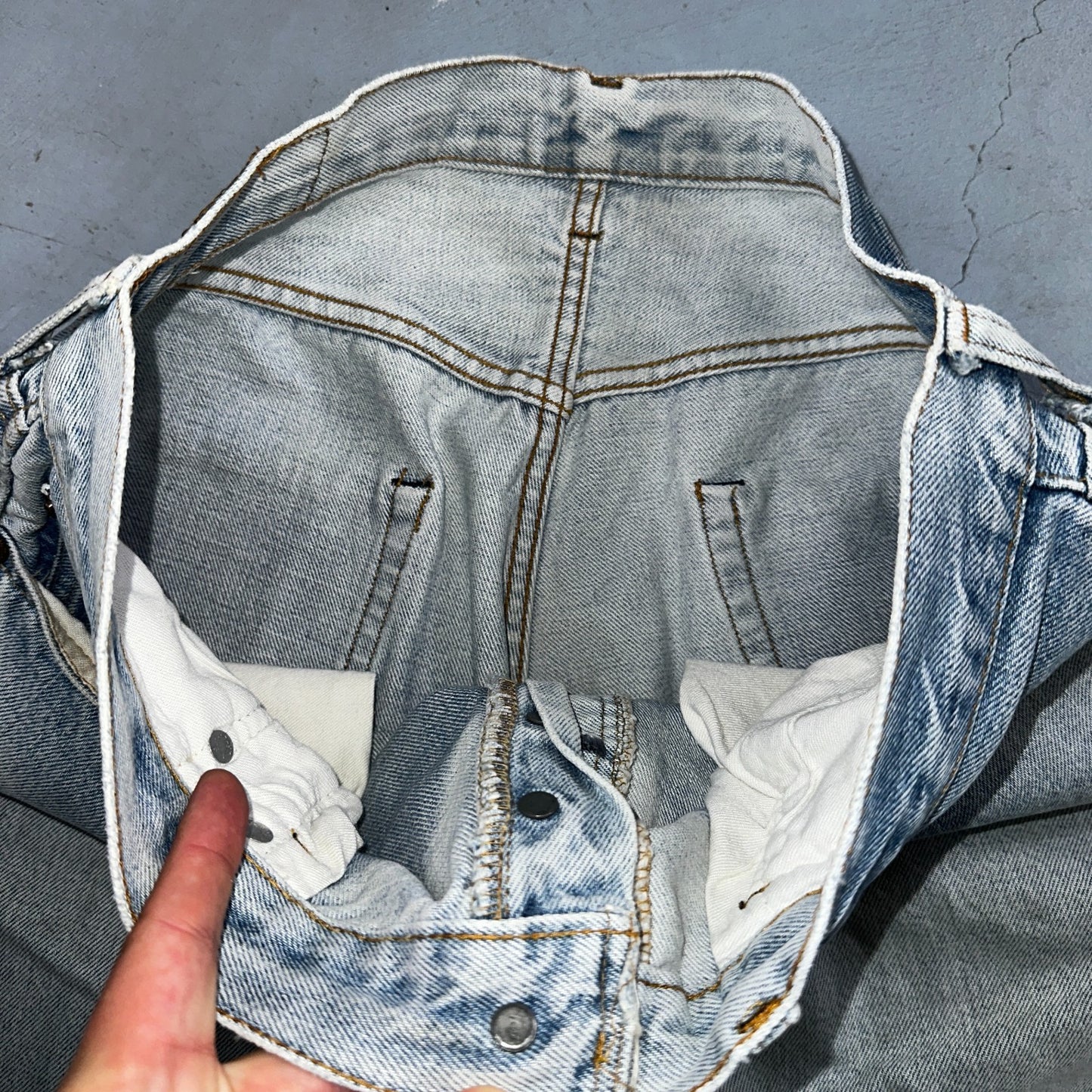 Levis 501 Vintage 80s Redline Selvedge USA XX Jeans Light Wash 36x36 Act 33x31