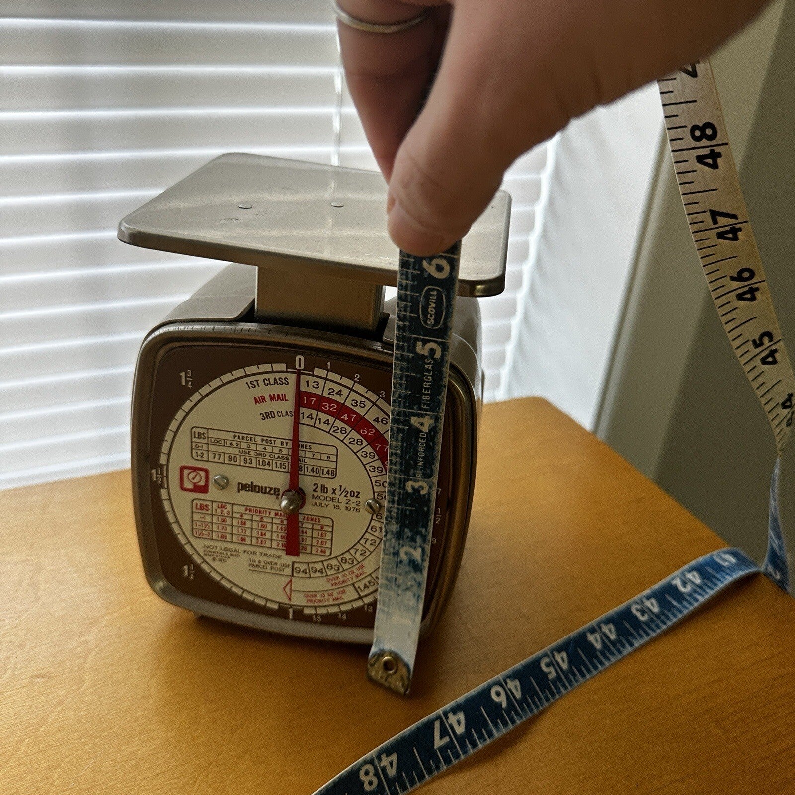 VTG Pelouze Postal Scale 2 Lb Model Y-2 1976 USPS Desk Office 1970s Rare MCM