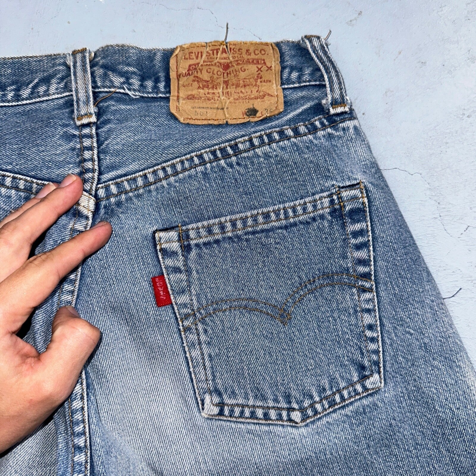 Levis 501 Vintage 80s Redline Selvedge USA XX Jeans Light Wash 28x36 Act 25x31