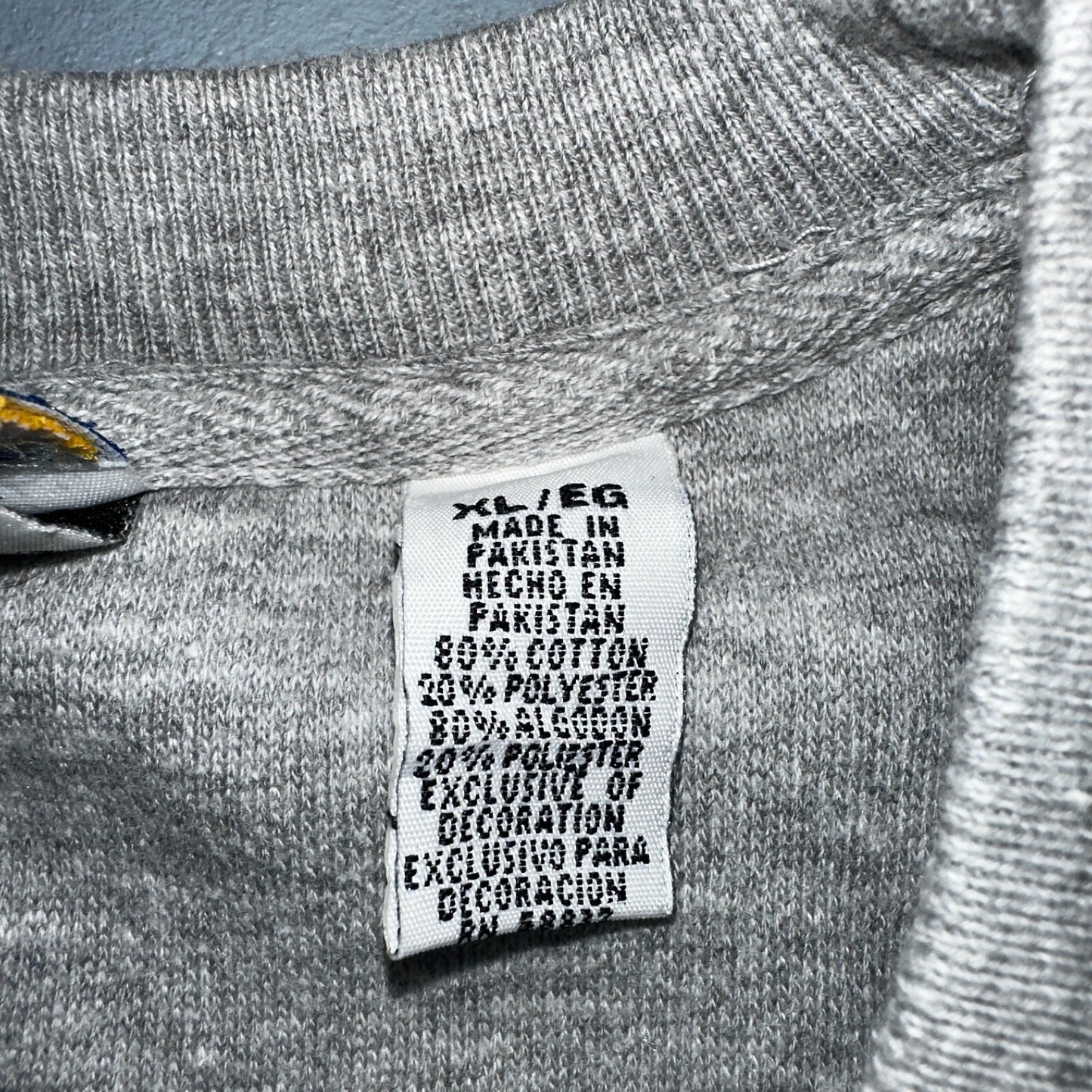 Pooh VTG Real Bears Never Ask Crew Neck Sweatshirt XL Embroidered Grey 90s