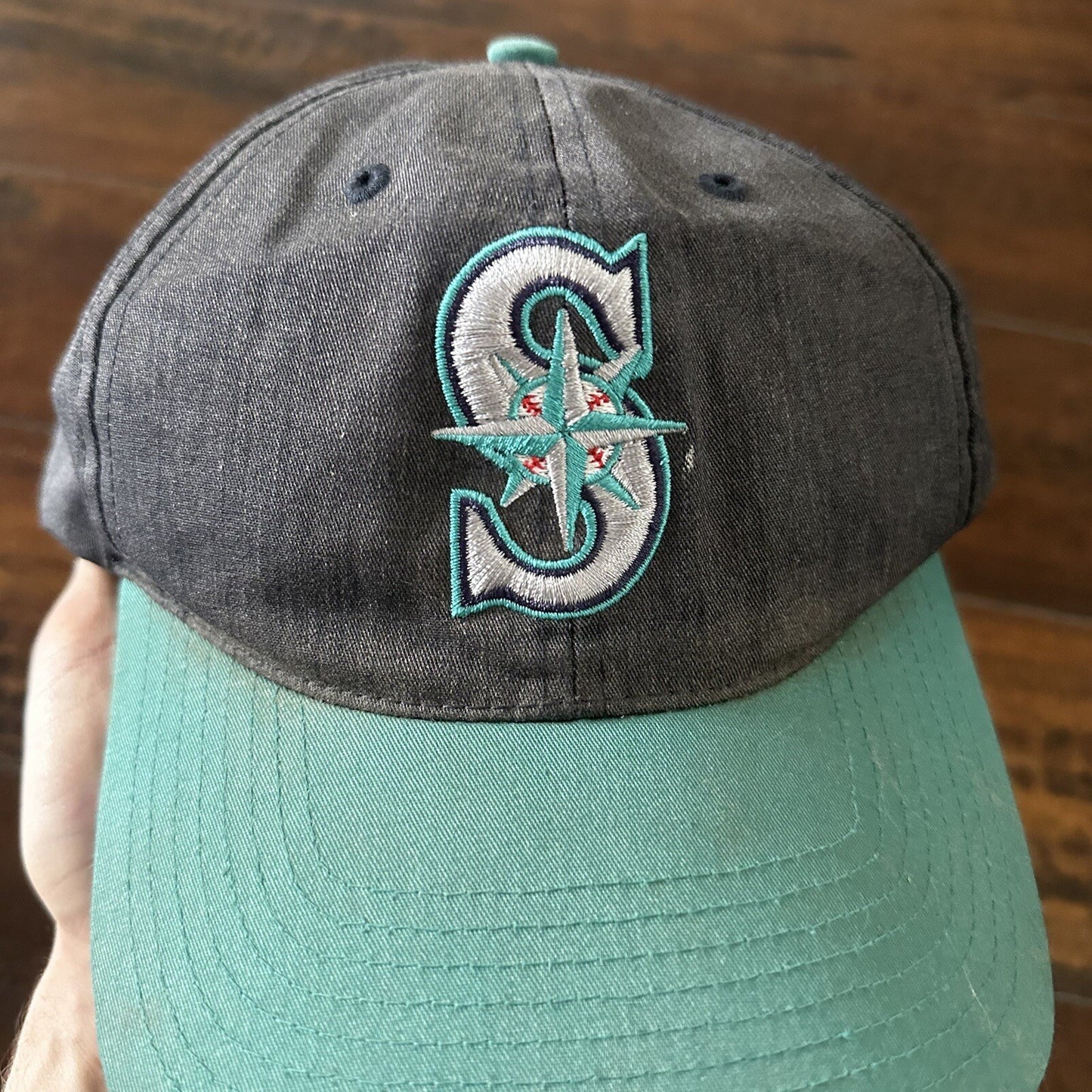 Seattle Mariners  Hat Cap One Size Adjustable Cotton Blend Embroidered Logo 90s