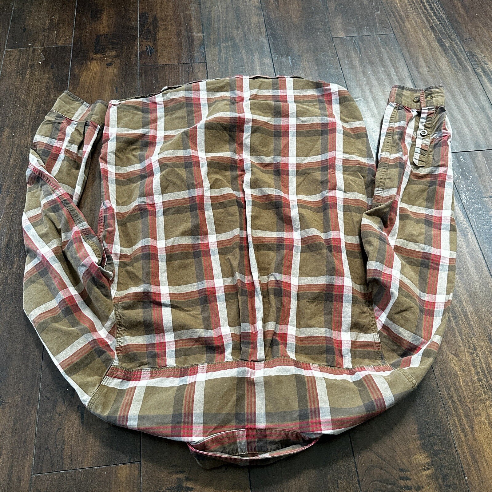 Carhartt Shirt Men M Brown Plaid Button Down Shirt Long Sleeve Casual Outdoor