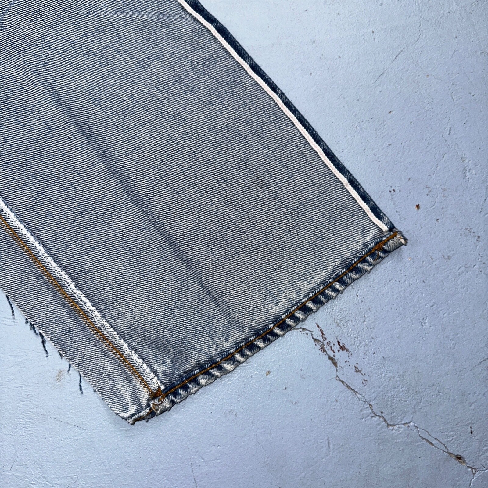 Levis 501 Vintage 80s Redline Selvedge USA XX Jeans Light Wash 33x40 Act 30x34