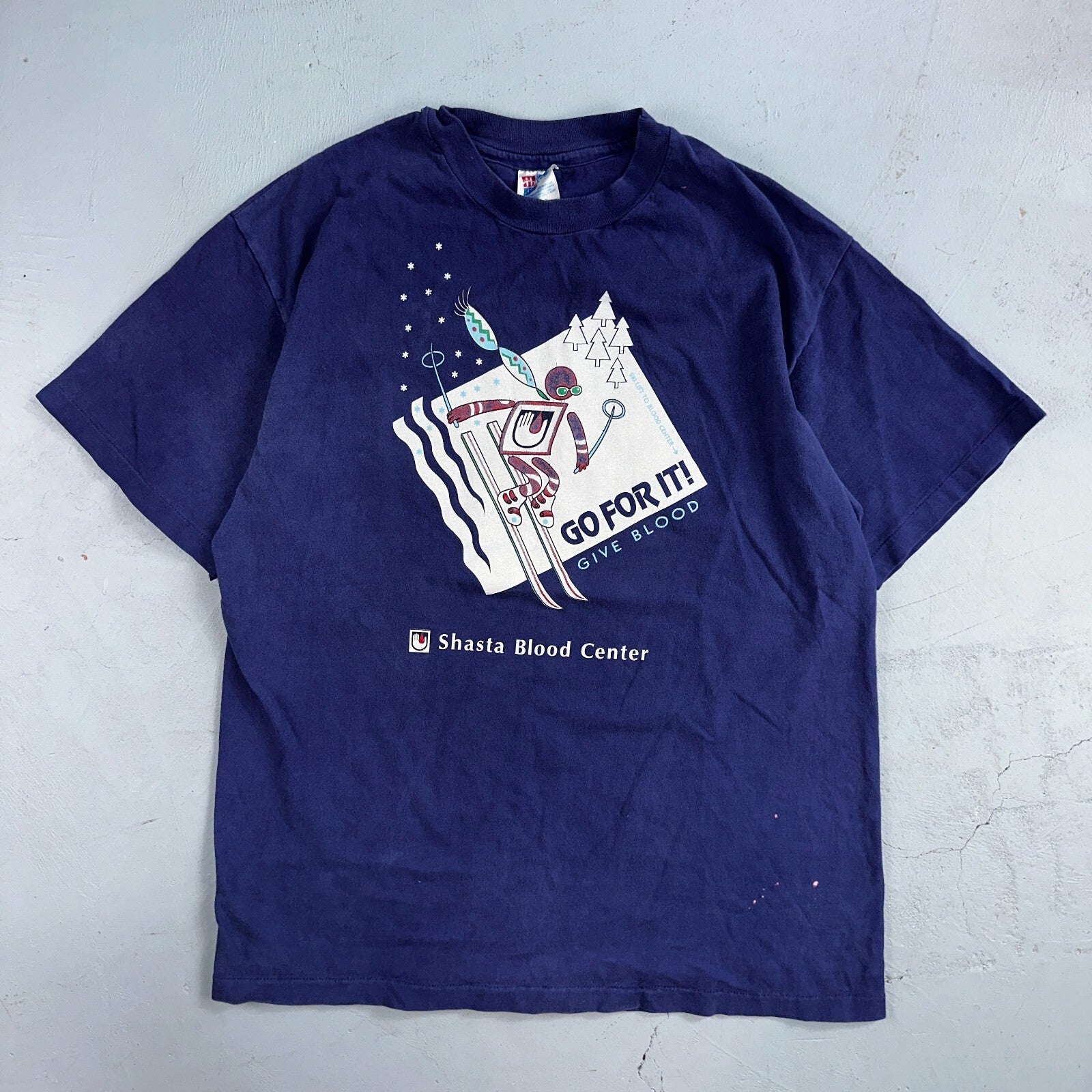 Mountain Ski Shasta VTG T Shirt Blood Center Medical Fun Graphic 90s Hanes Beefy