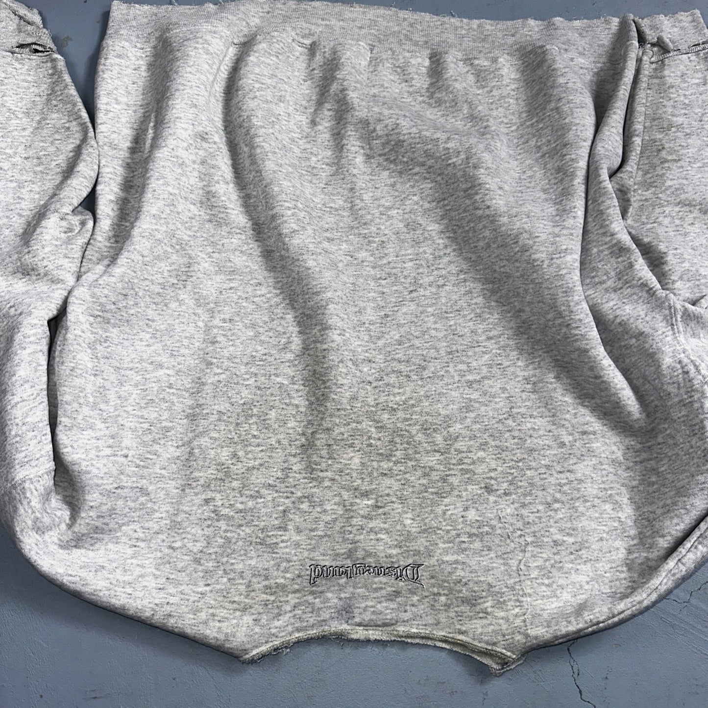 Disney Mickey Mouse VTG Disneyland Gray Fleece Sweatshirt Size XL Thrashed