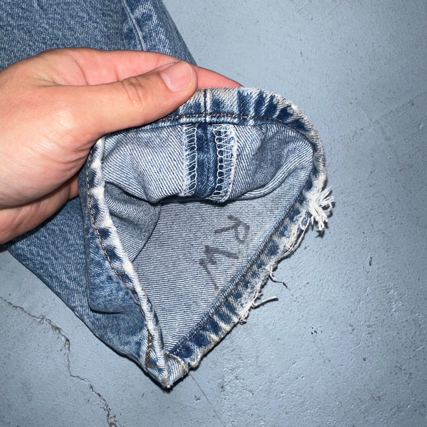 Levis 501 Vintage Y2K 90s XX Straight Leg Jeans Blue Light Wash 33x34 Act 30x31