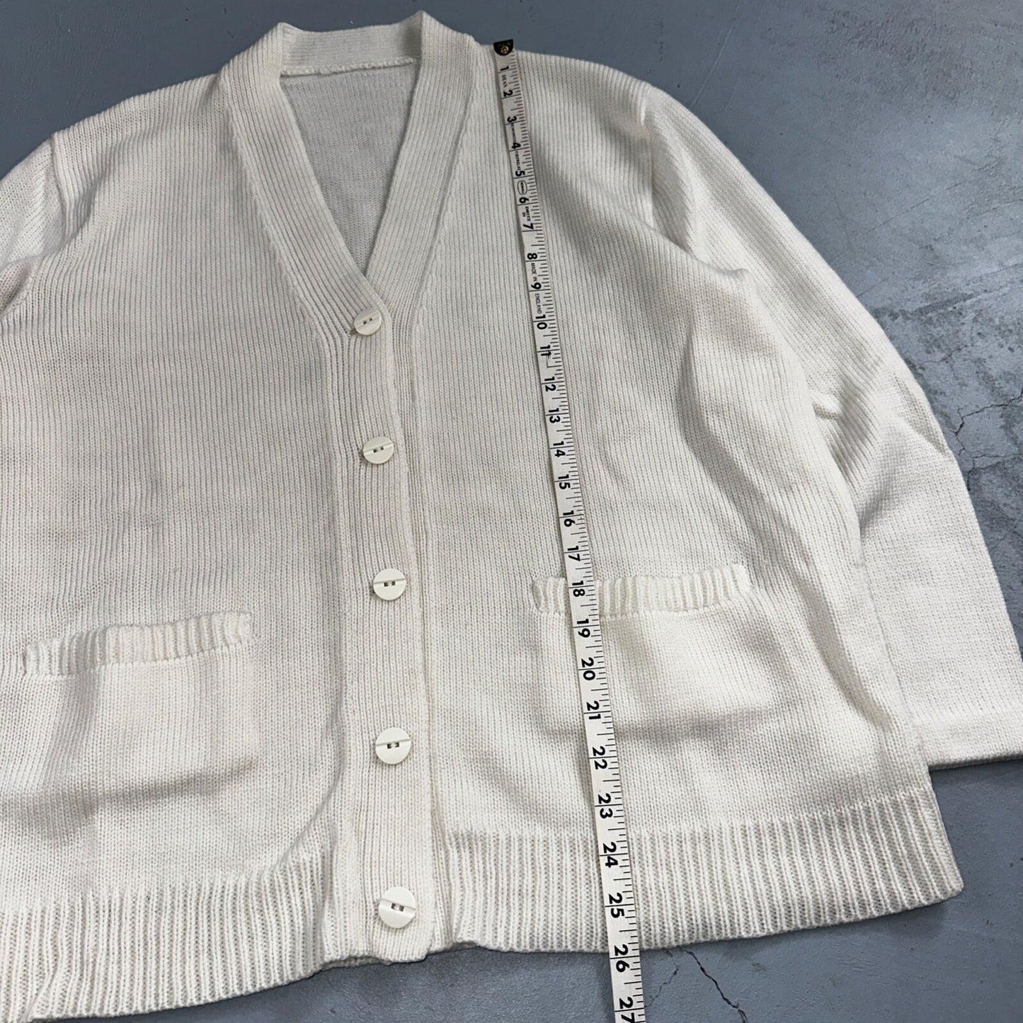 Vintage 1970s 70s White Basic Cardigan MCM Rockabilly Simple Acrylic 80s Preppy