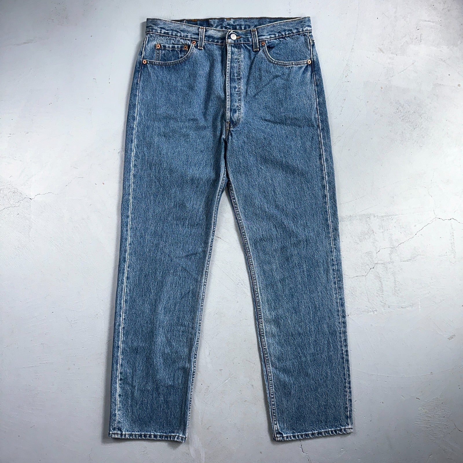 Levis 501 Vintage 80s USA XX Straight Leg Jeans Blue Light Wash 36x32 Act 34x32