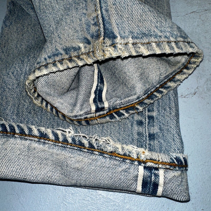 Levis 501 Vintage 80s Redline Selvedge USA XX Jeans Light Wash Thrashed Ac 29x26