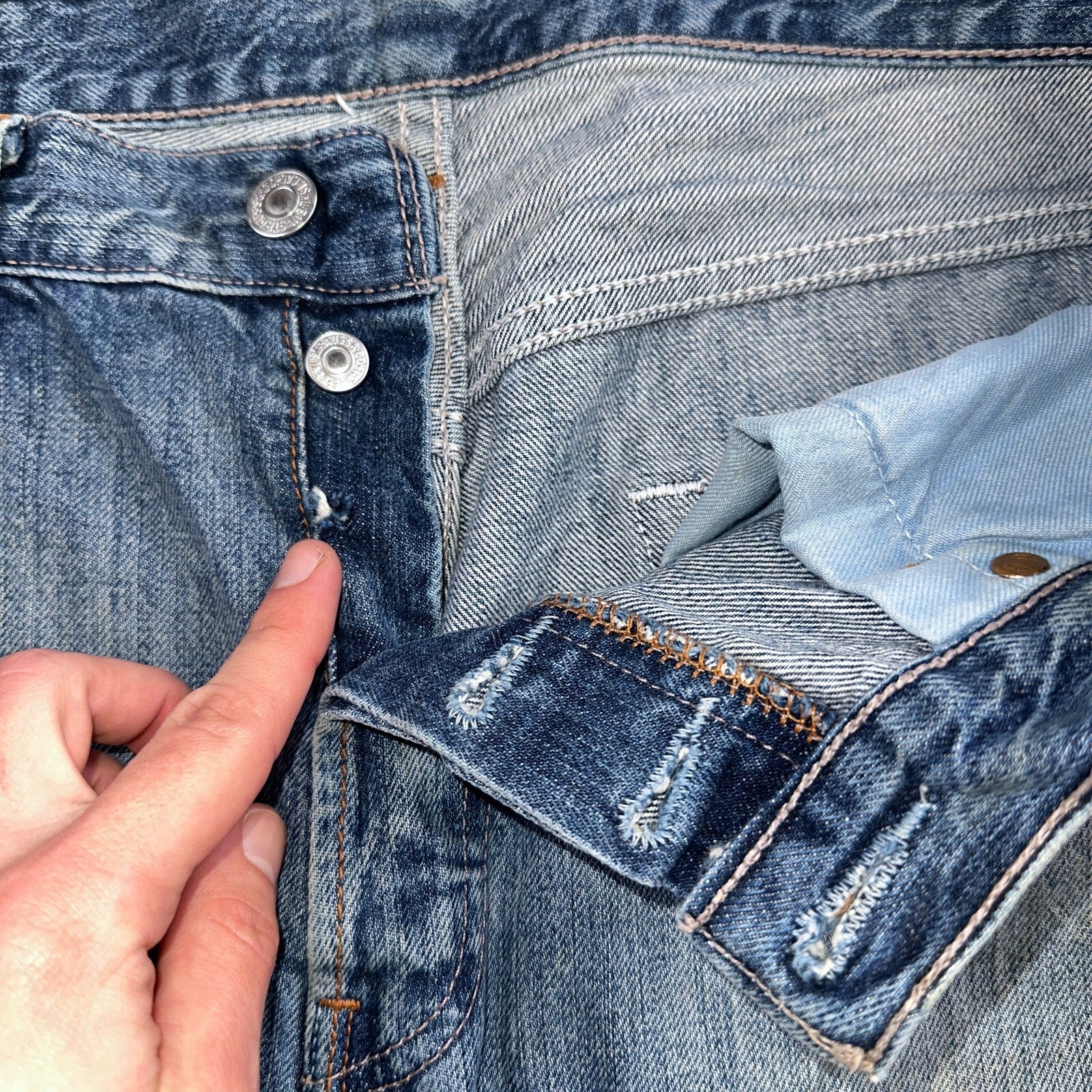 Levis 501 Vintage Y2K XX Straight Leg Jeans Blue Med Wash 33x32 Act 33x30