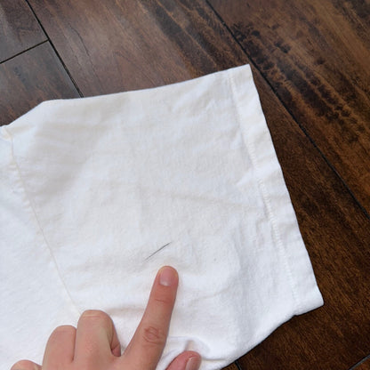 Flowers Big Print Vintage T Shirt 90s Love Butterflies Brick Art Cute Picasso