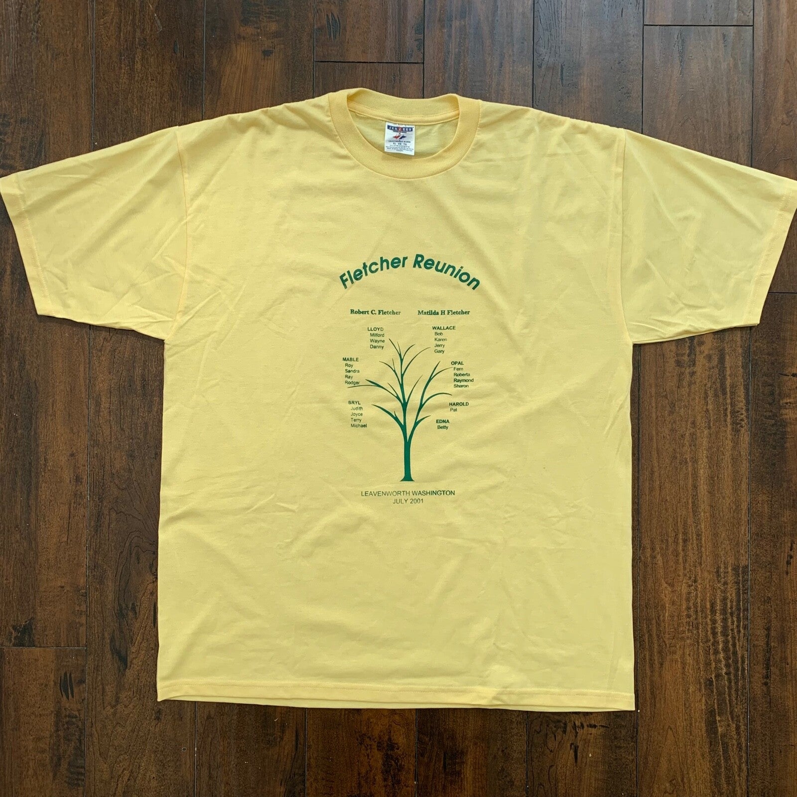 Leavenworth Washington Vintage T Shirt Seattle July 2001 Y2K Fletcher Reunion 