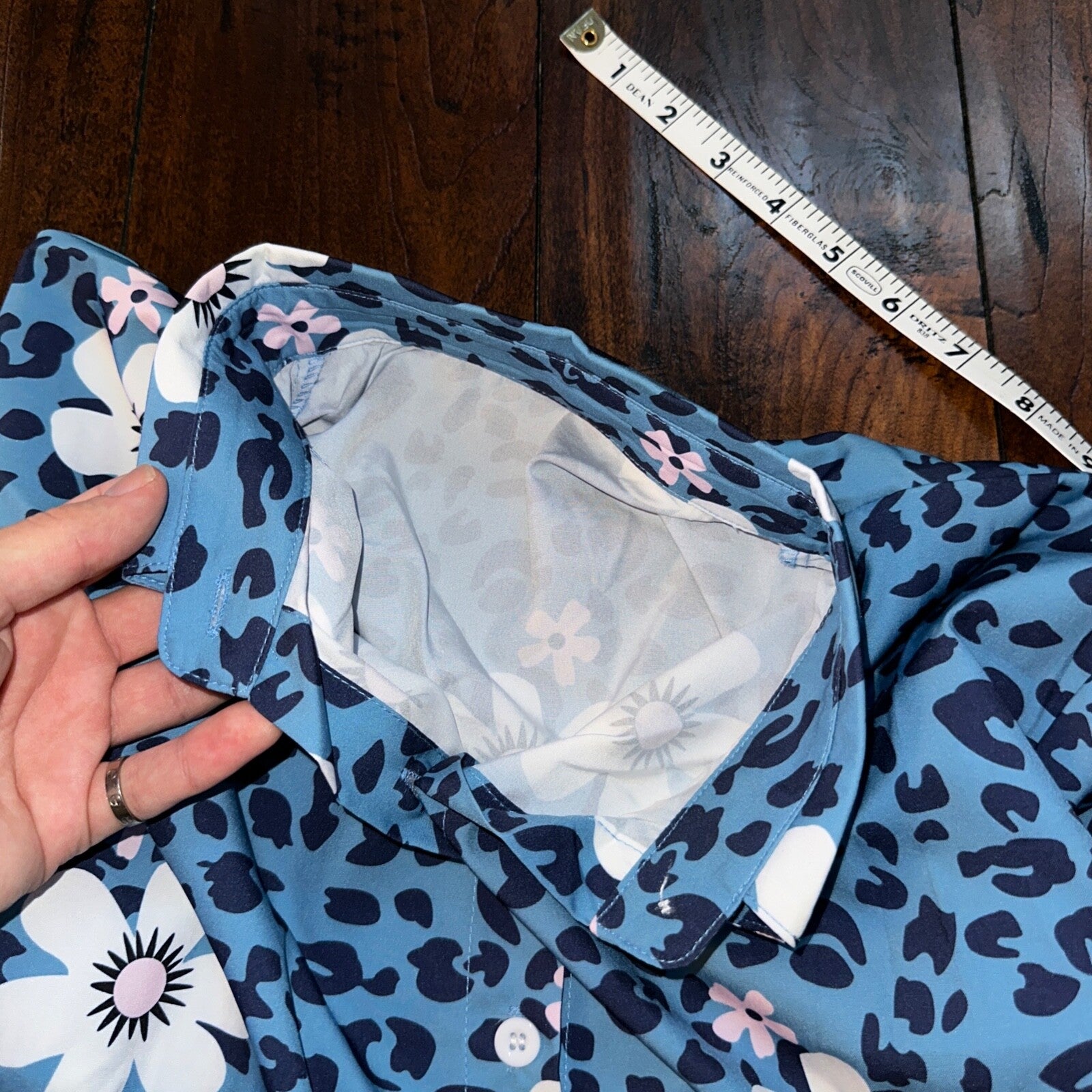 Blue Flowers Multicolor Long Sleeve Collared Button Down Hawaii Shirt Womens M