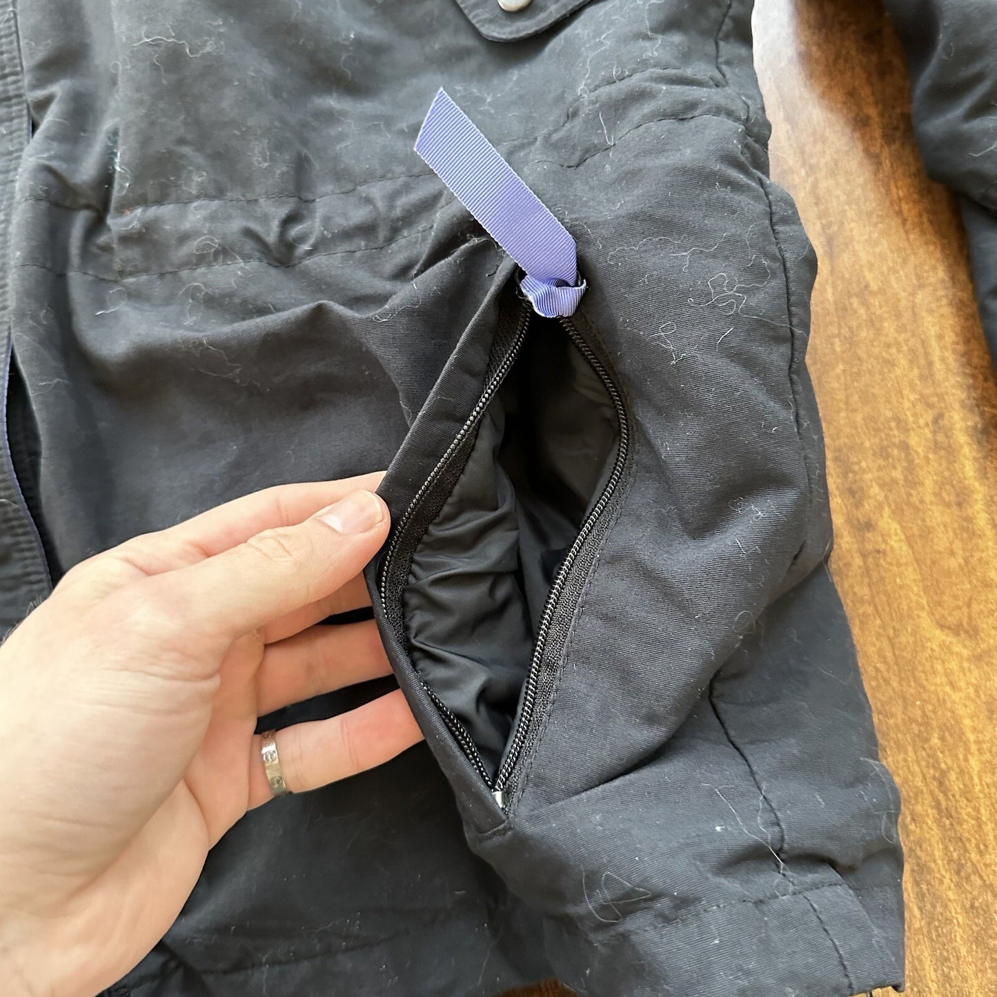 Patagonia Womens Jacket Black Pockets Nylon Logo Zip 8 Vtg Hiking Outdoors