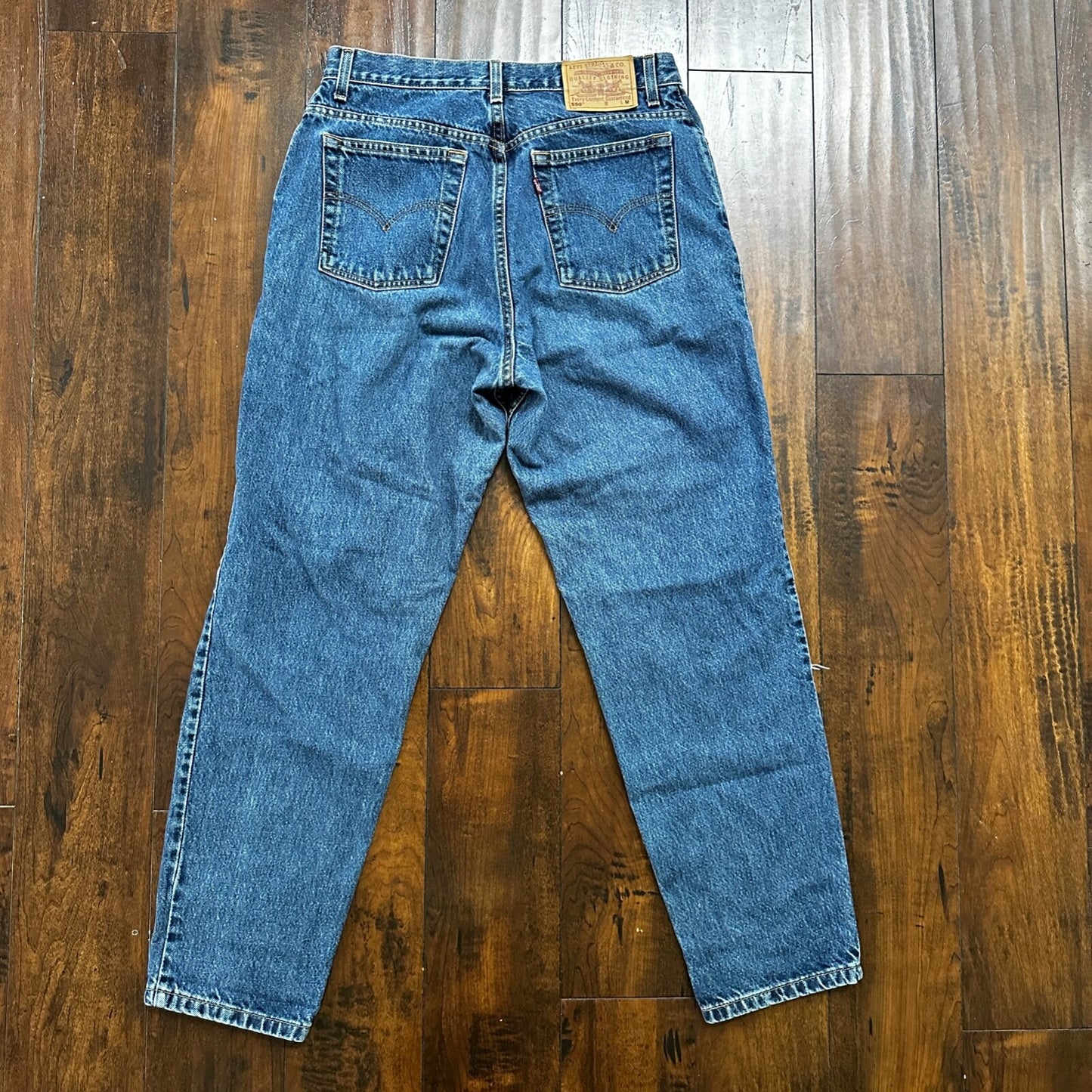 Levis Women Jeans 14 Reg M Blue VTG 550 Relaxed Fit Tapered Blue Wash 31x30