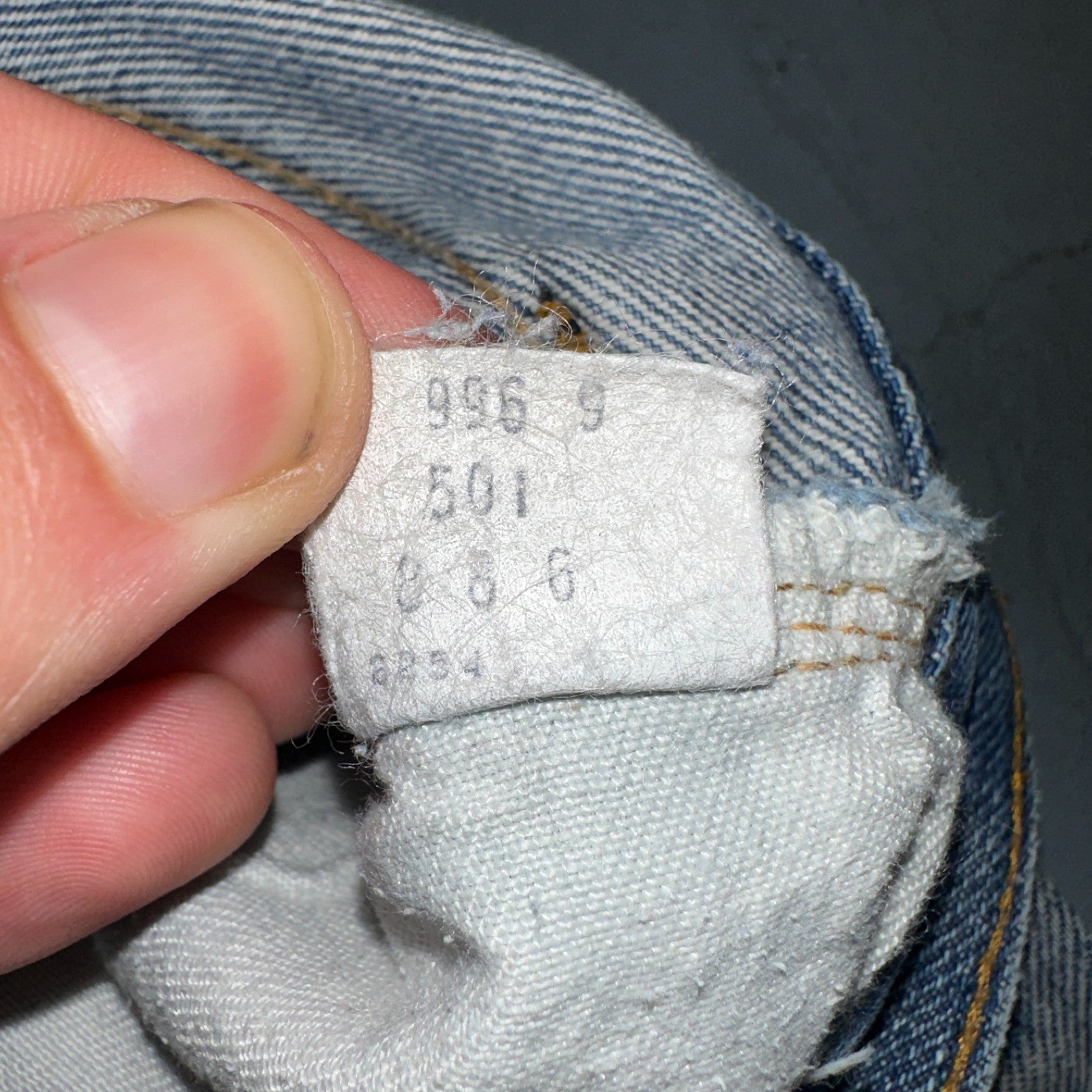 Levis 501 Vintage 80s Redline Selvedge USA XX Jeans Light Wash 32x31 Act 29x27