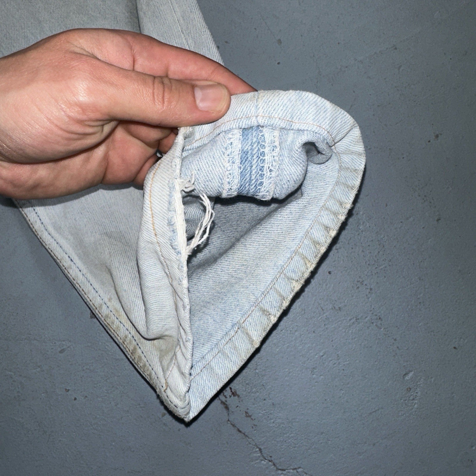 Levis 501 Vintage 90s Y2K XX Straight Leg Jeans Blue Light Wash 34x36 Act 33x31