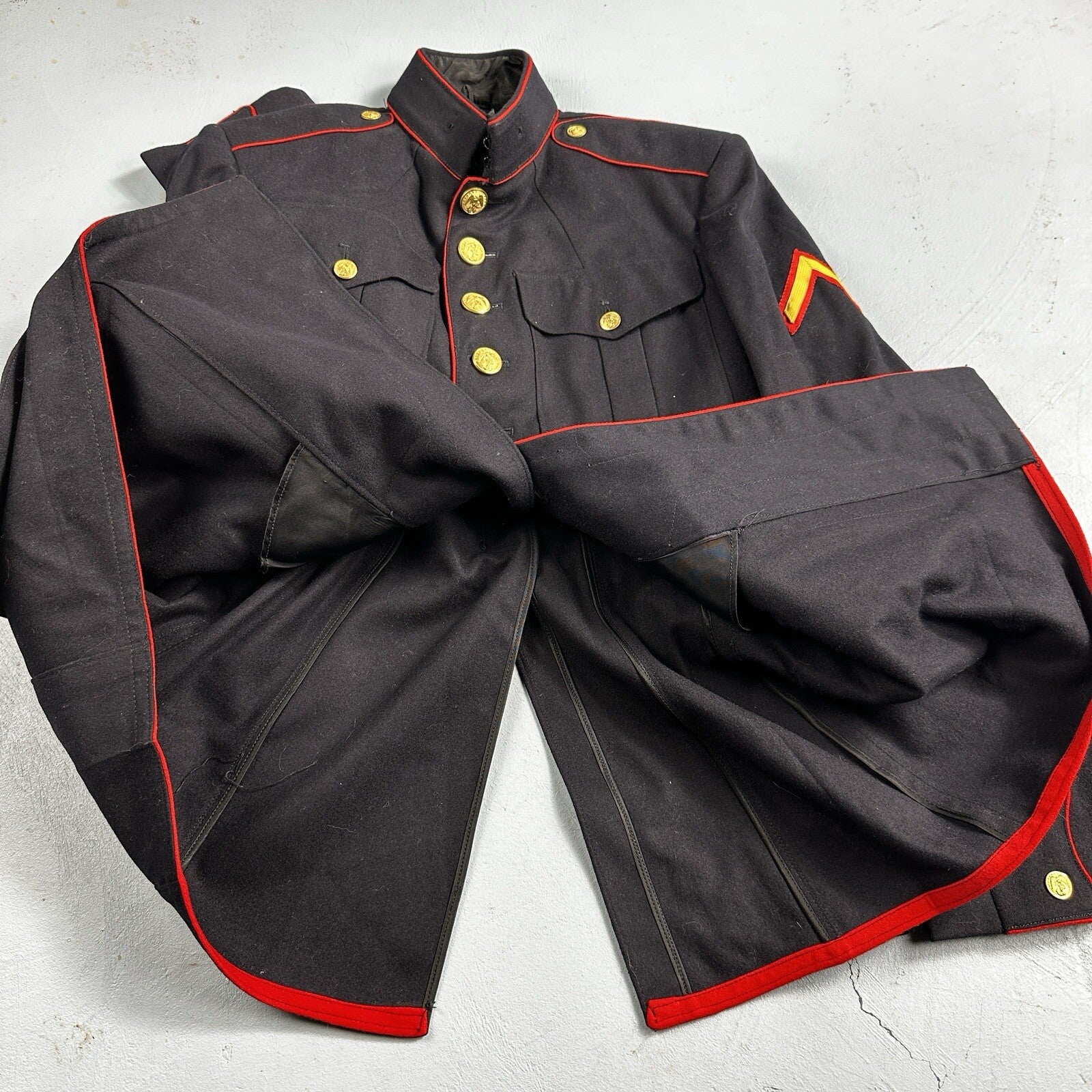 VTG Authentic WWII Paramarine United States Marine Corp Dress Blue Jacket USMC