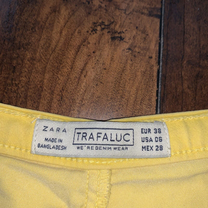 Zara Womens Small 6 Yellow Pleated Front Pockets Shorts Boho Festival