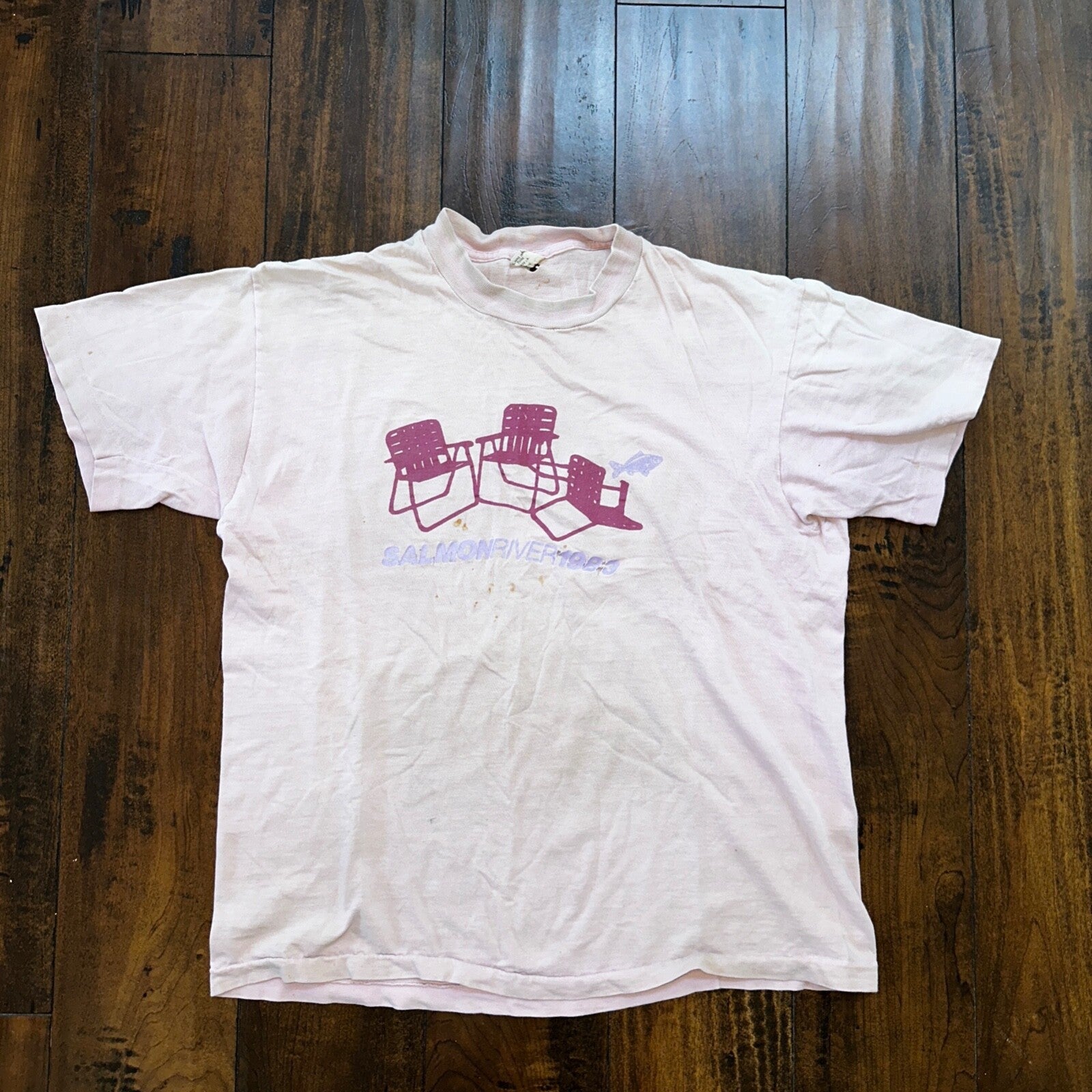 Salmon River 1983 VTG T Shirt Thrashed Lawn Chairs Fish Fishing 80s Single Stitc