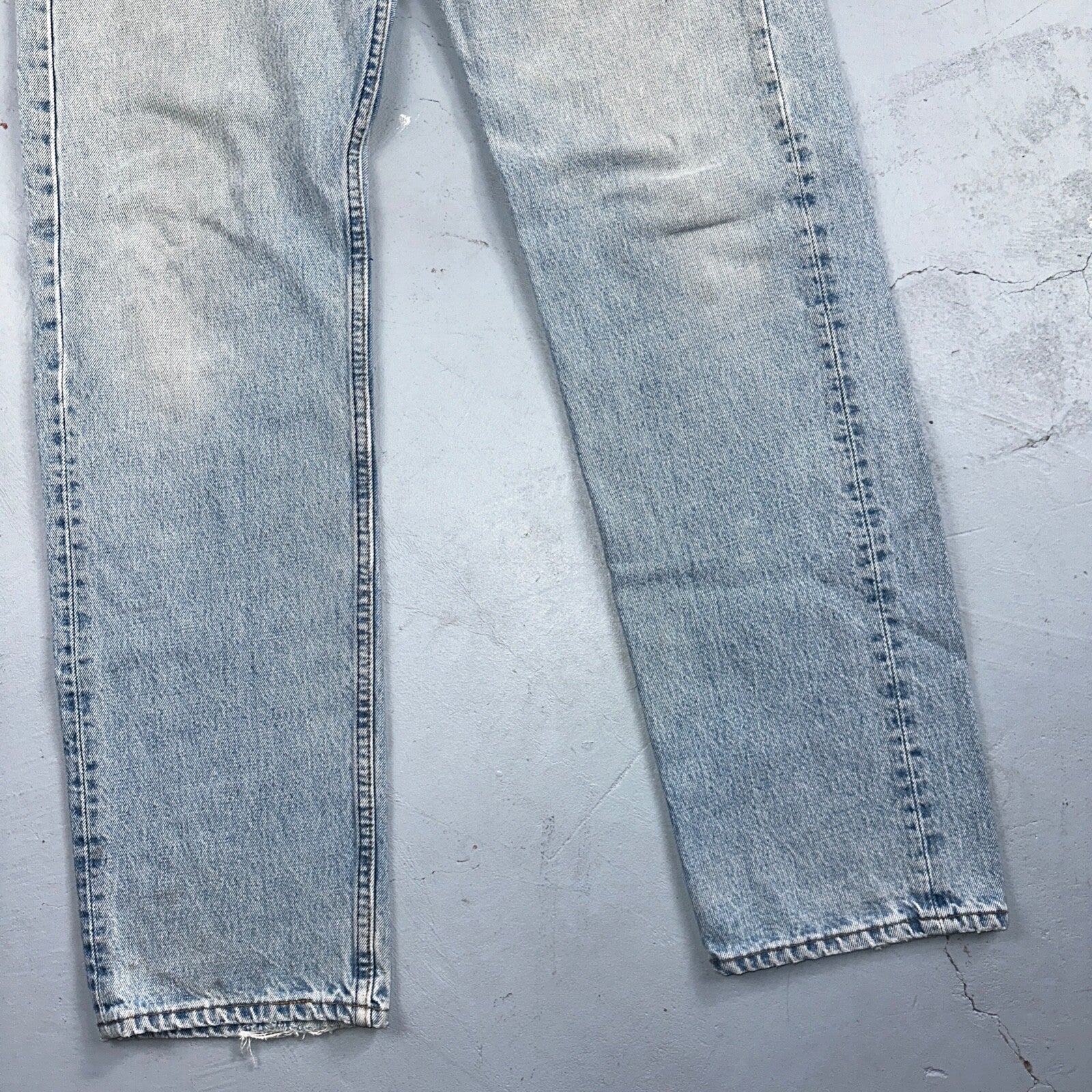 Levis 501 Vintage 90s USA XX Straight Leg Jeans Blue Light Wash 34x34 Act 32x32