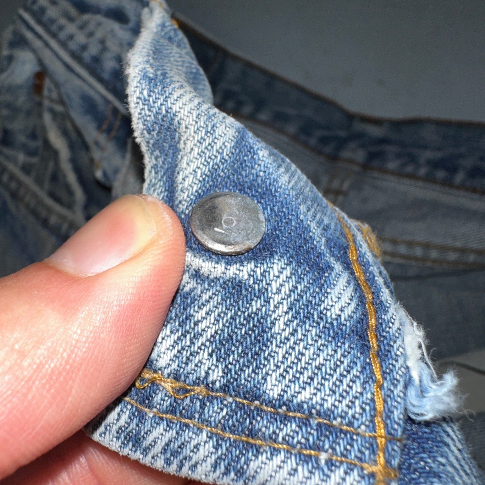 Levis 501 Vintage 80s Redline Selvedge USA Light Jeans Thrashed 32x36 Act 29x32