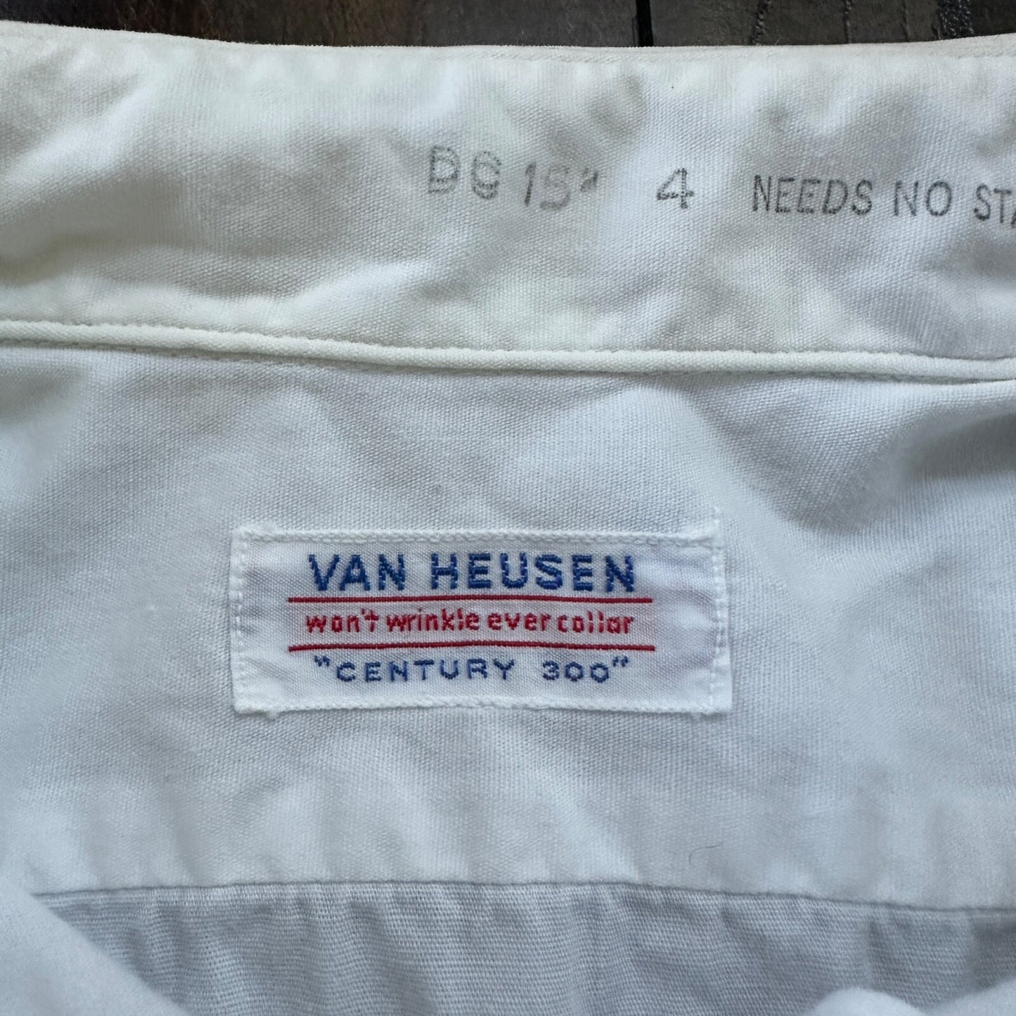 Vintage Van Heusen Century 300 Men's Button Up Dress Shirt Size 15 1960s 60s