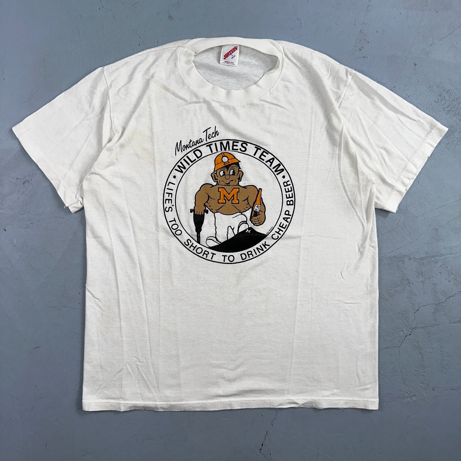 Cheap Beer Montana Tech Wild Times Buff Guy VTG T Shirt 80s Quote Funny Graphic