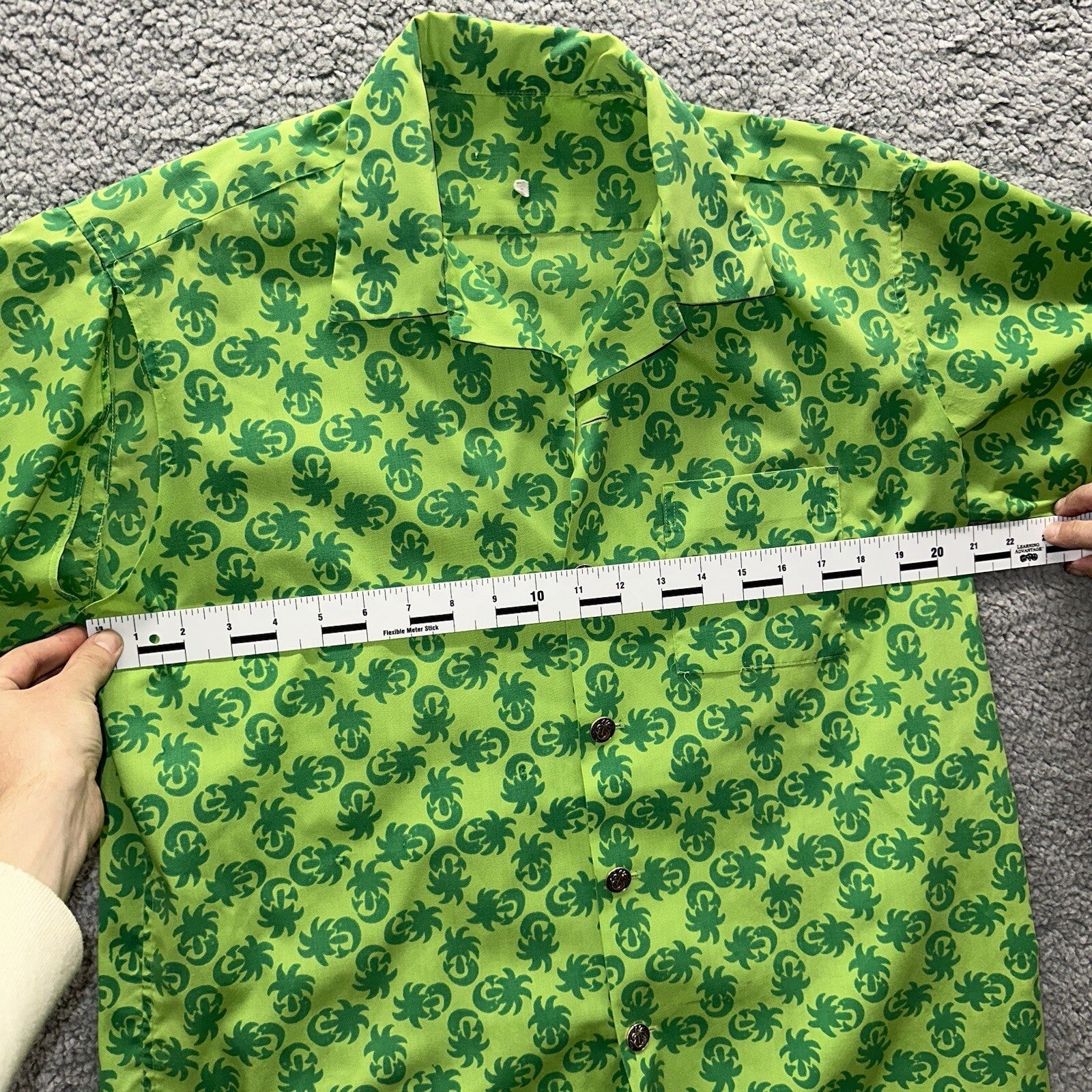 Vintage 50s Hawaiian Aloha Print Shirt Rockabilly Honolulu 60s Button Green