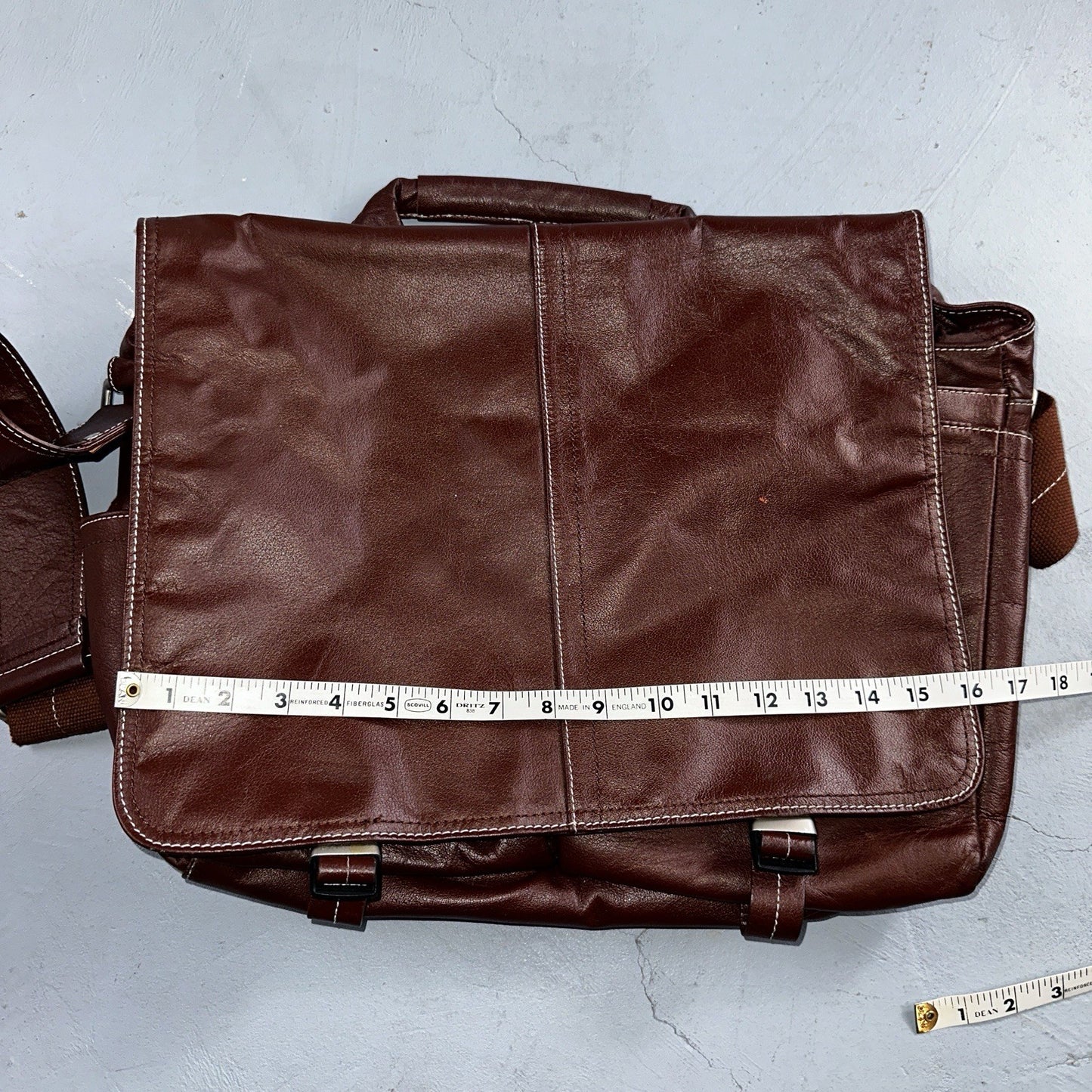Rich Brown Leather Messenger Satchel Computer Laptop Cross Body Bag
